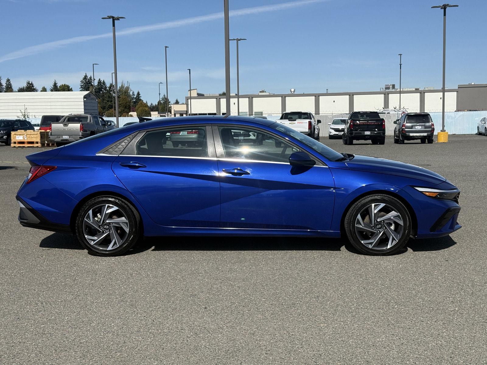 Used 2025 Hyundai Elantra Sedan