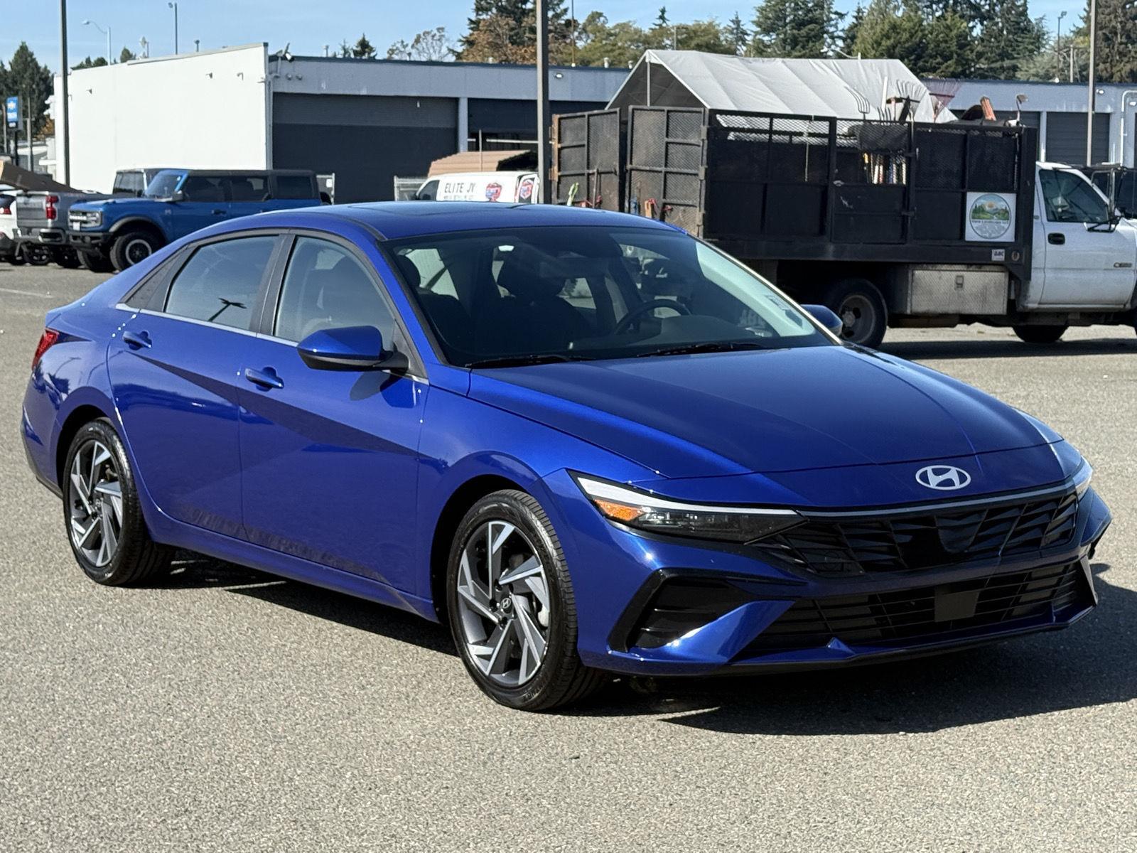 Used 2025 Hyundai Elantra Sedan