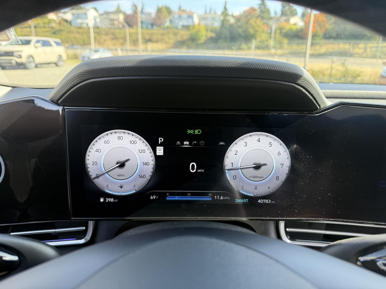 Used 2025 Hyundai Elantra Sedan
