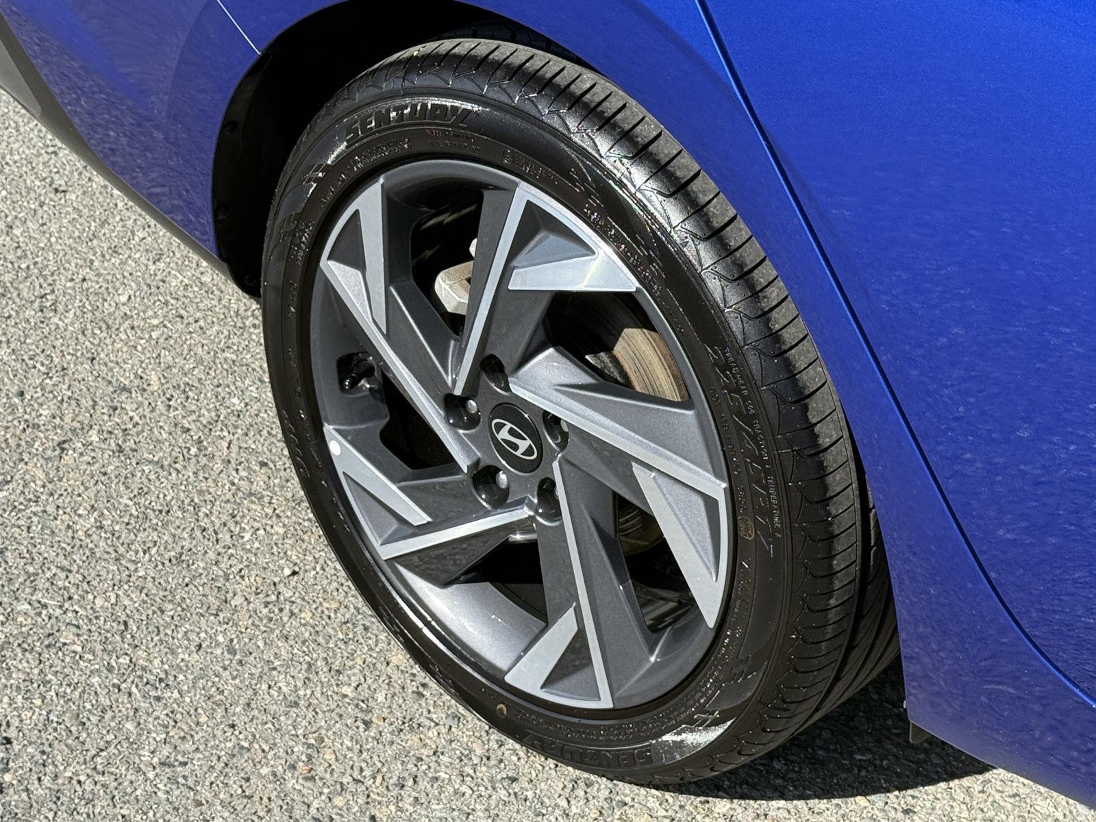 Used 2025 Hyundai Elantra Sedan