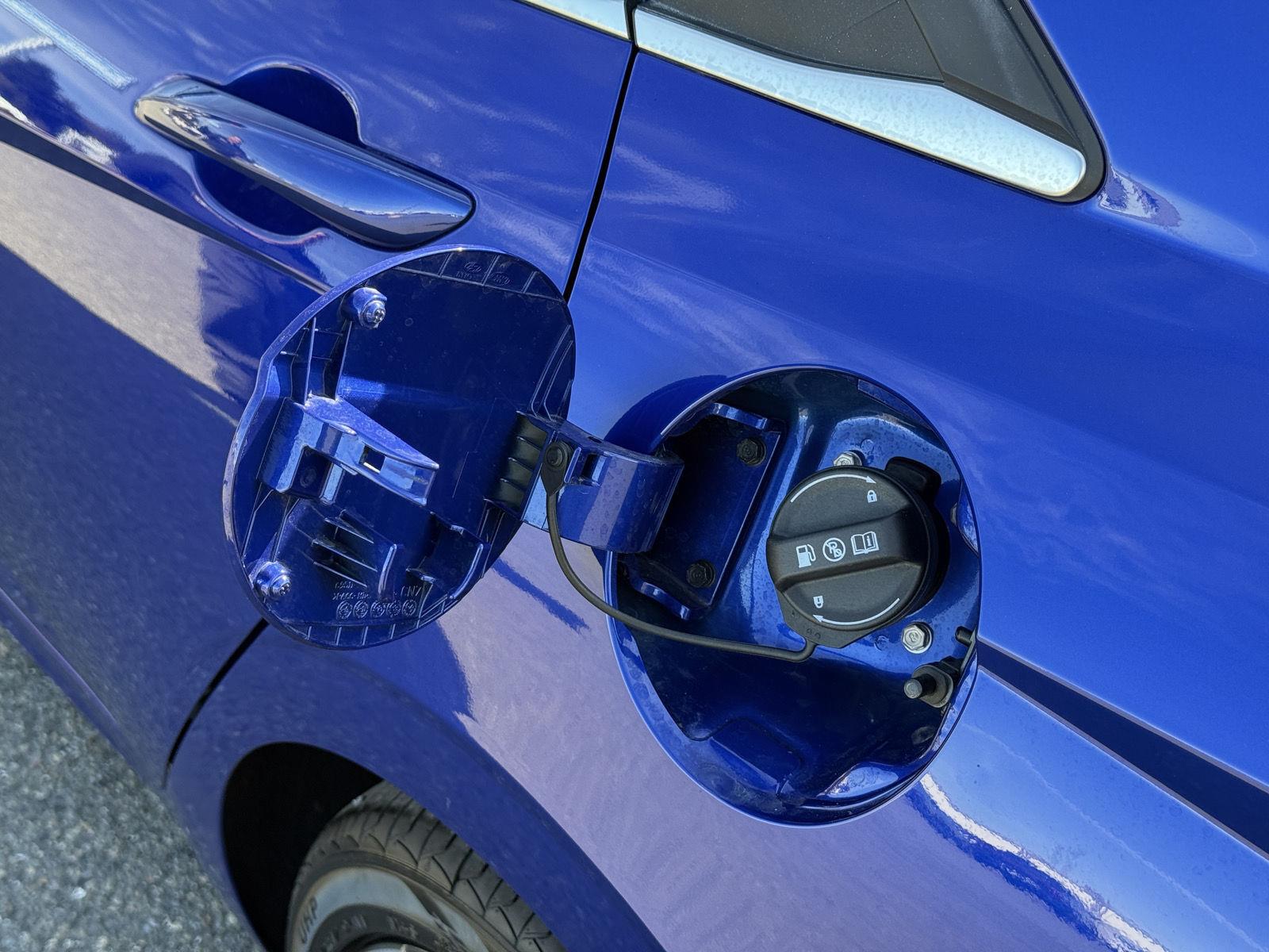 Used 2025 Hyundai Elantra Sedan