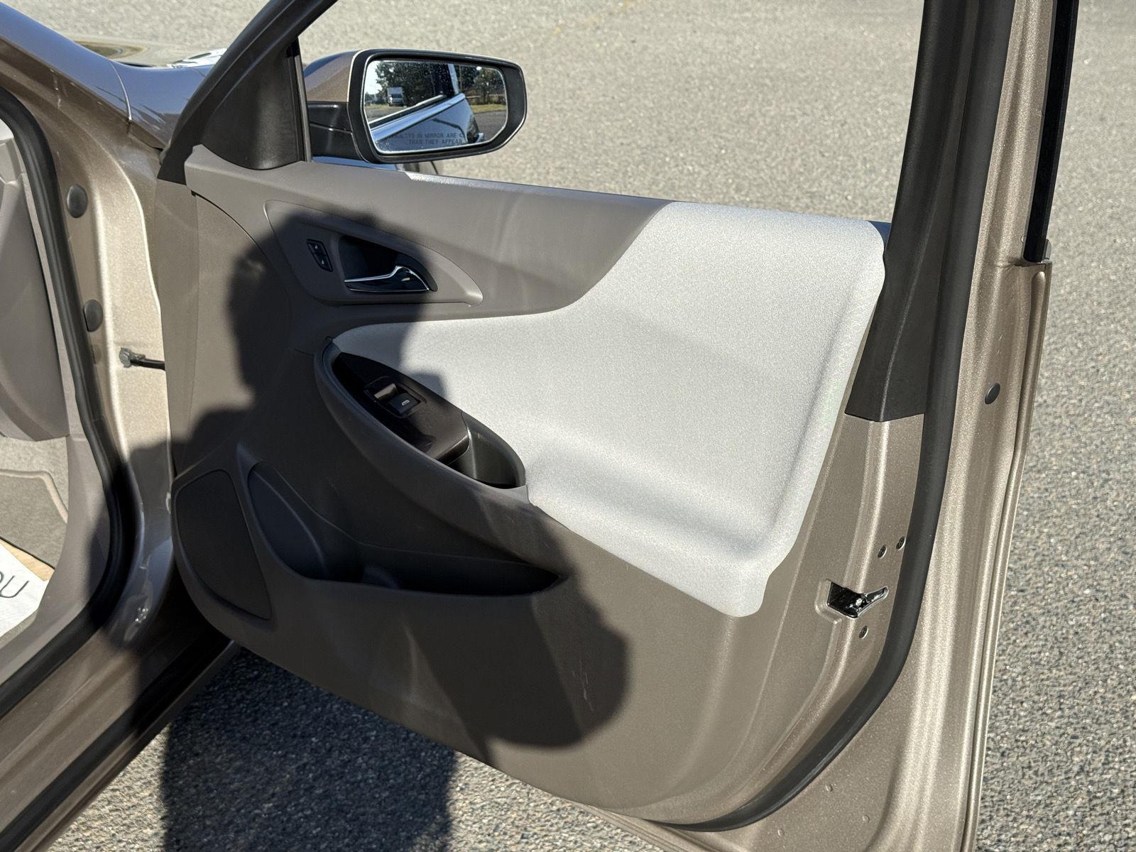 Used 2025 Chevrolet Malibu Sedan