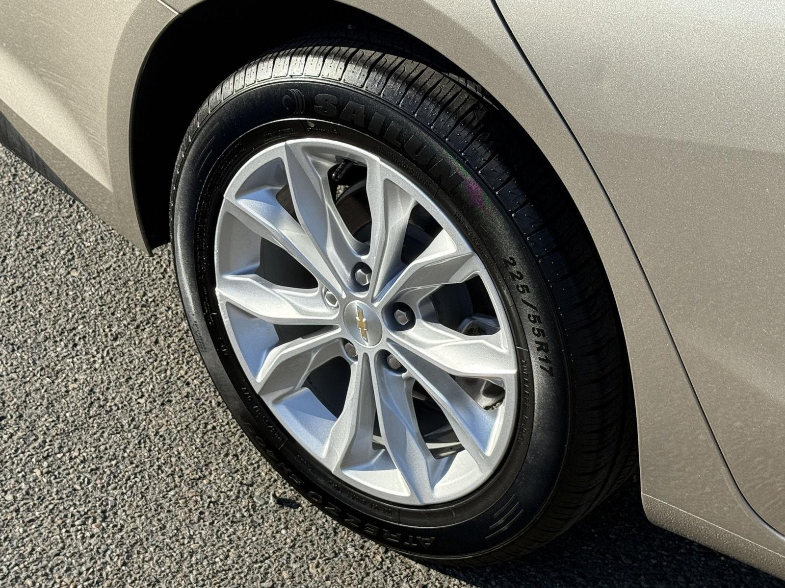 Used 2025 Chevrolet Malibu Sedan
