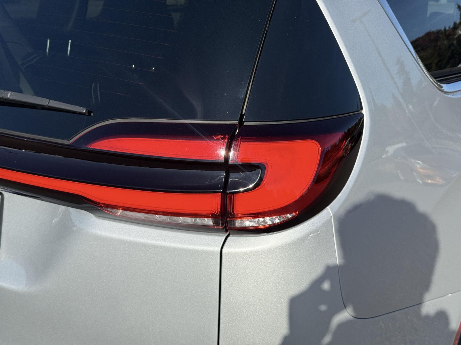 Used 2024 Chrysler Pacifica Van