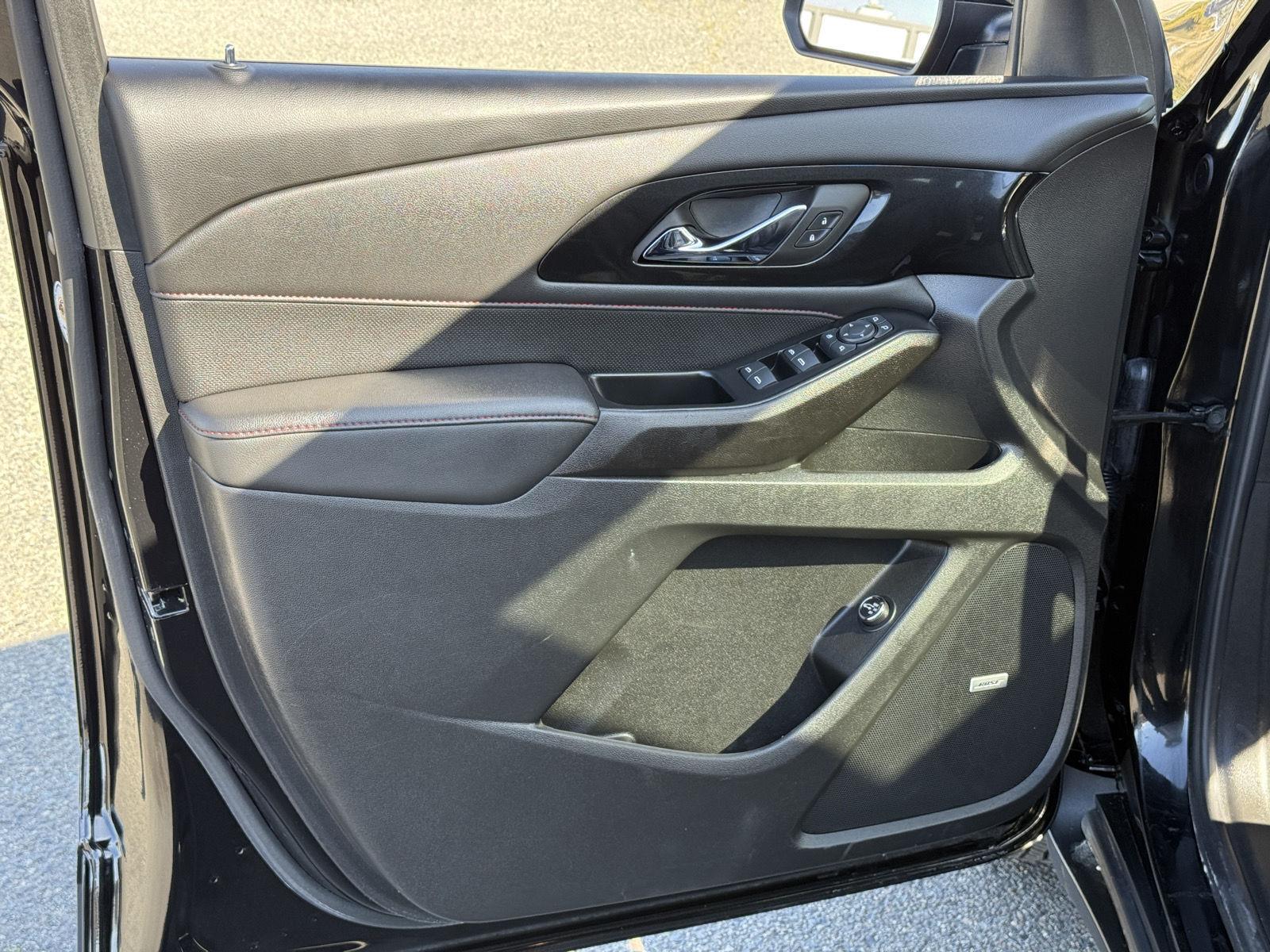 Used 2023 Chevrolet Traverse SUV