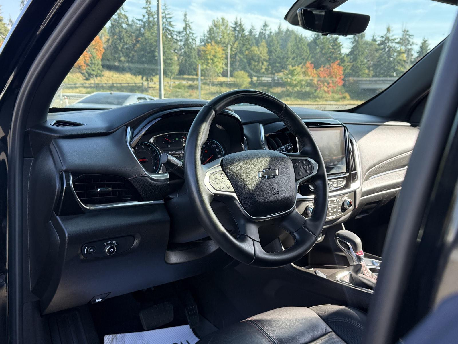 Used 2023 Chevrolet Traverse SUV