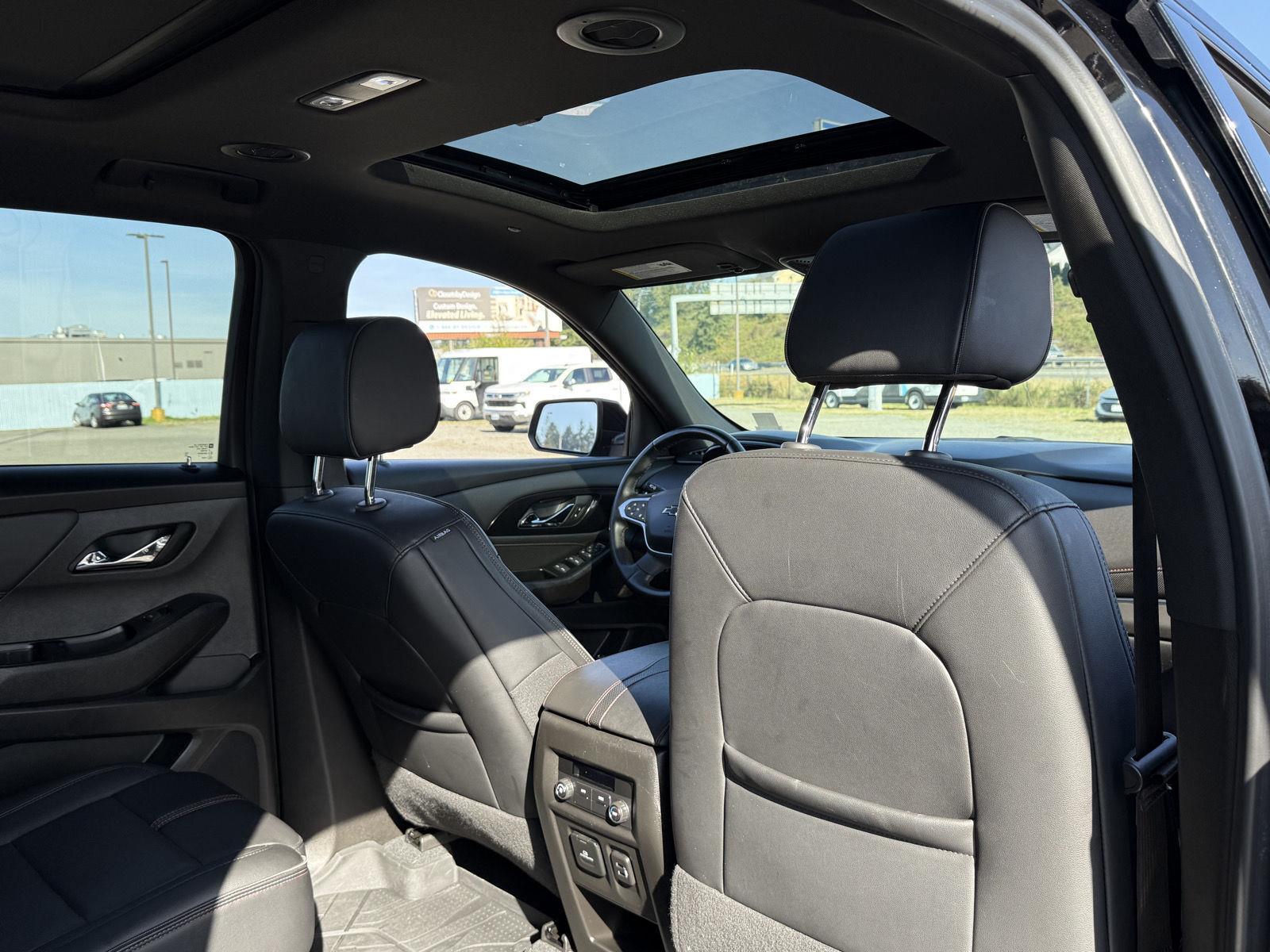 Used 2023 Chevrolet Traverse SUV