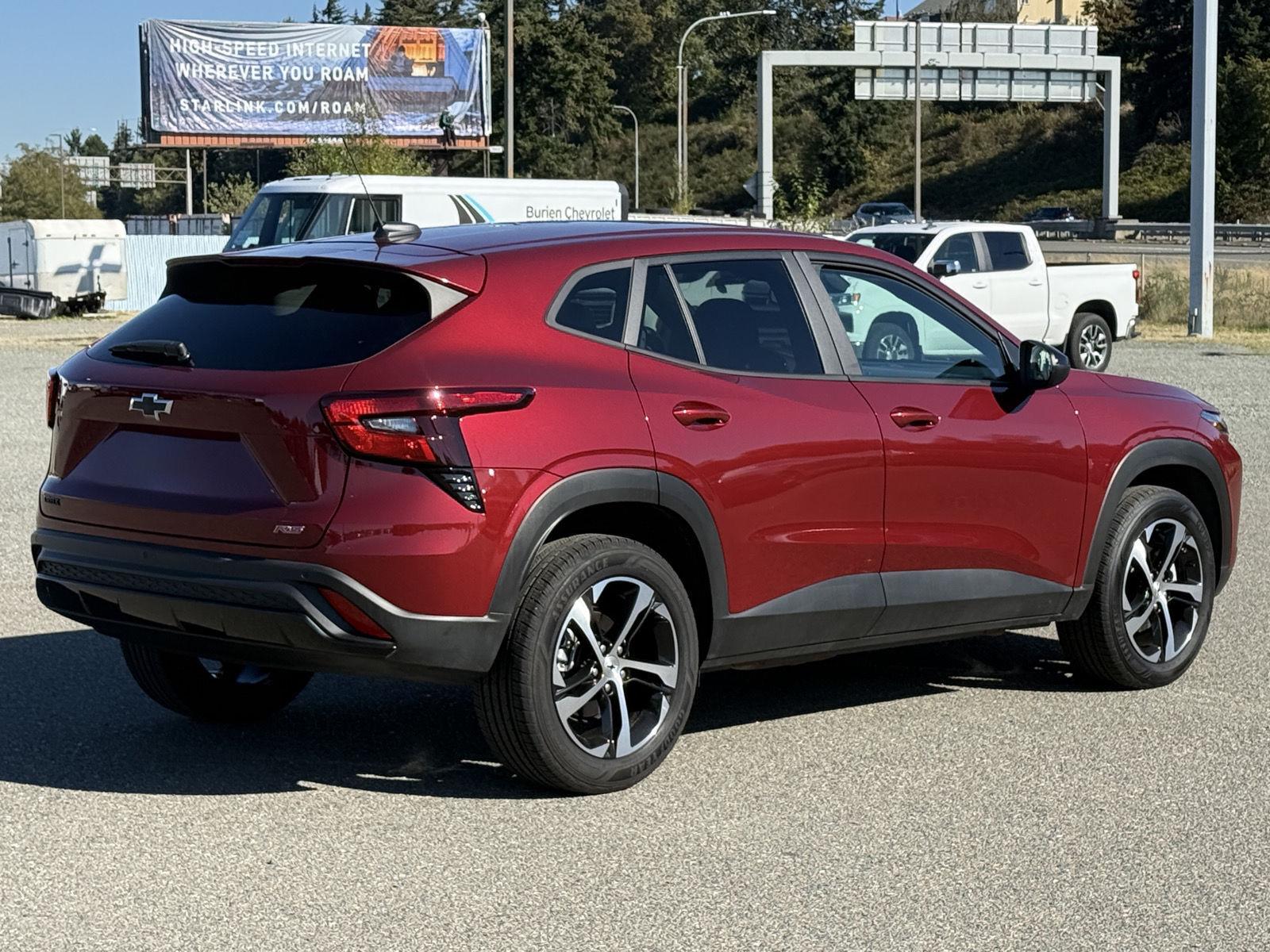 Used 2025 Chevrolet Trax SUV