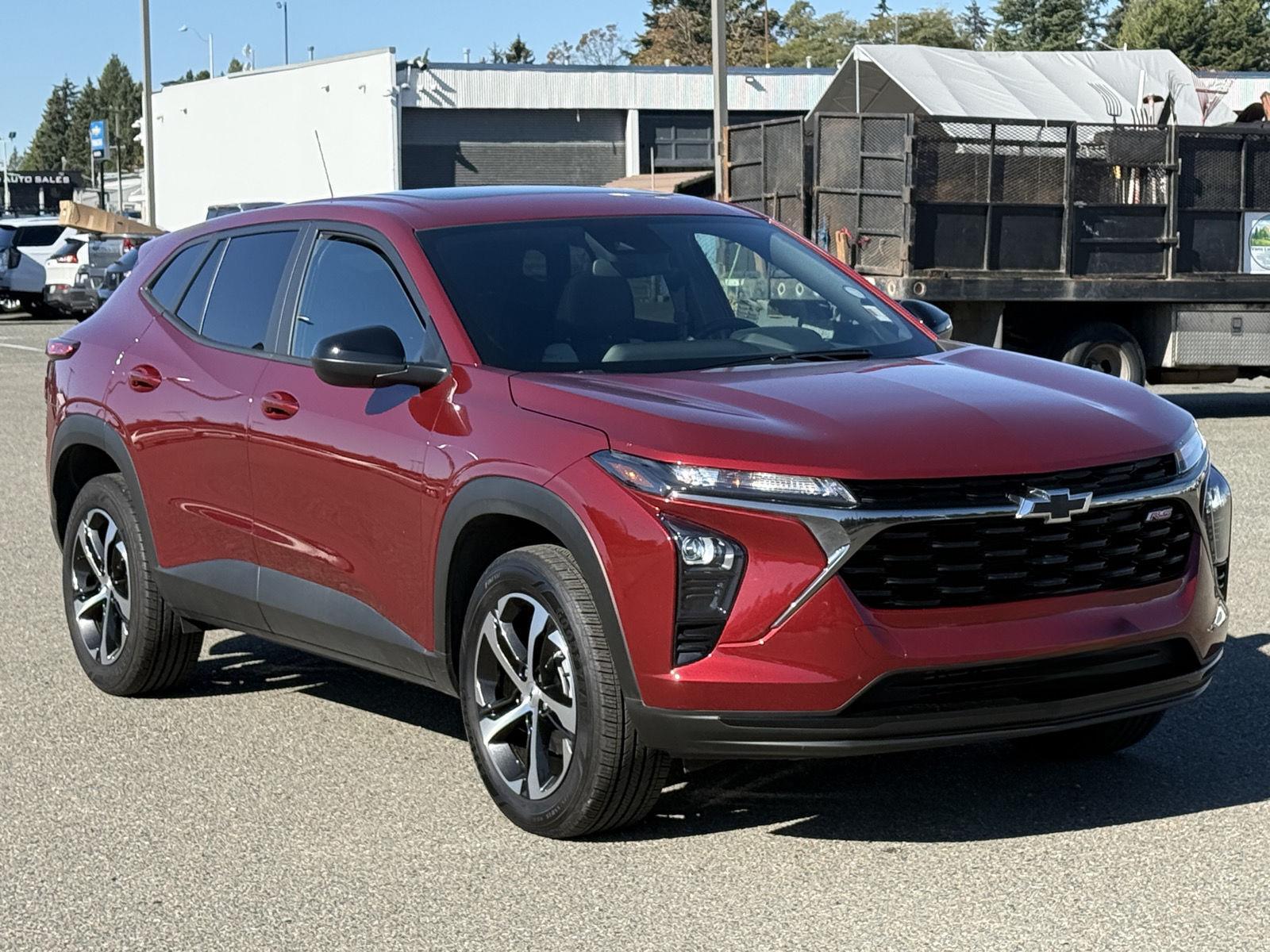 Used 2025 Chevrolet Trax SUV