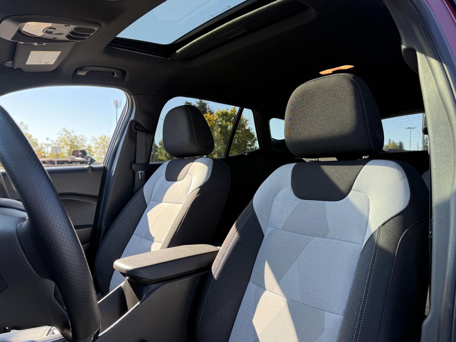 Used 2025 Chevrolet Trax SUV