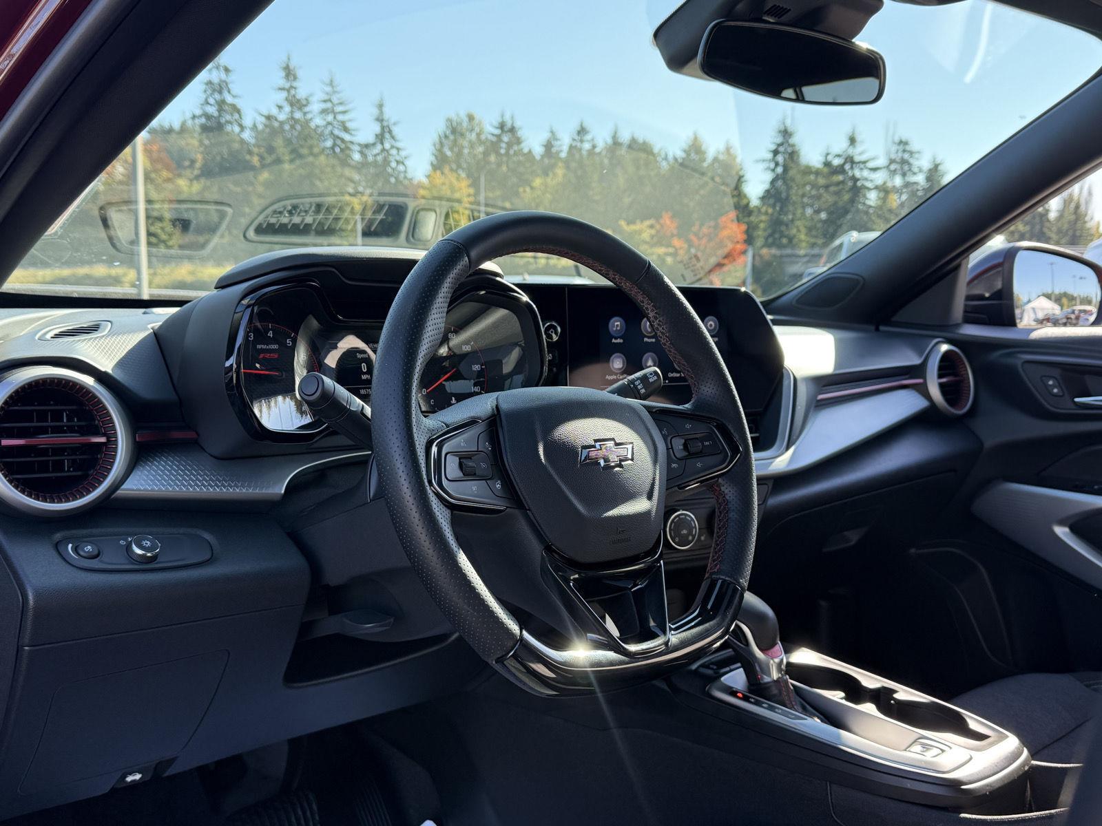 Used 2025 Chevrolet Trax SUV
