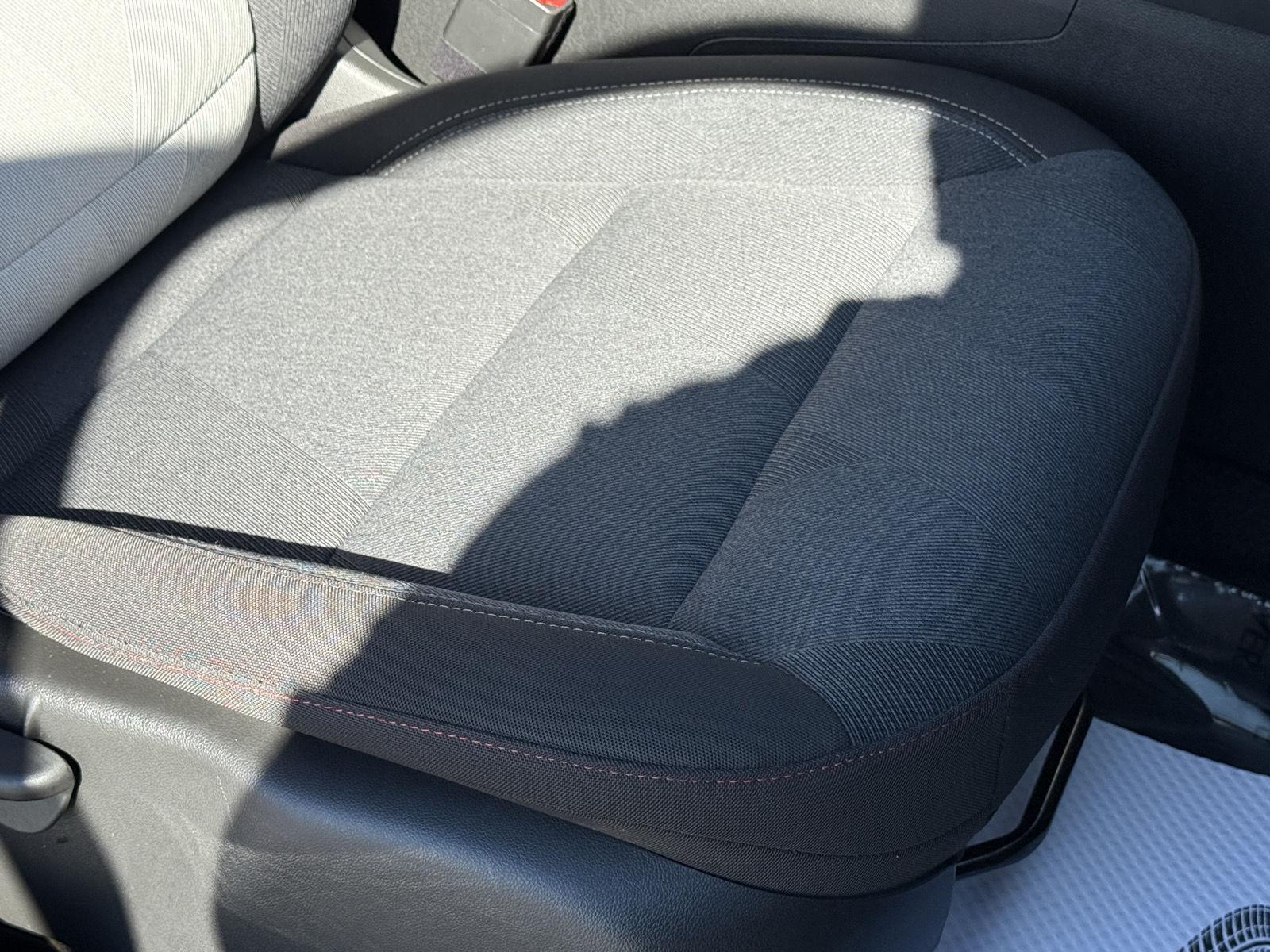 Used 2025 Chevrolet Trax SUV