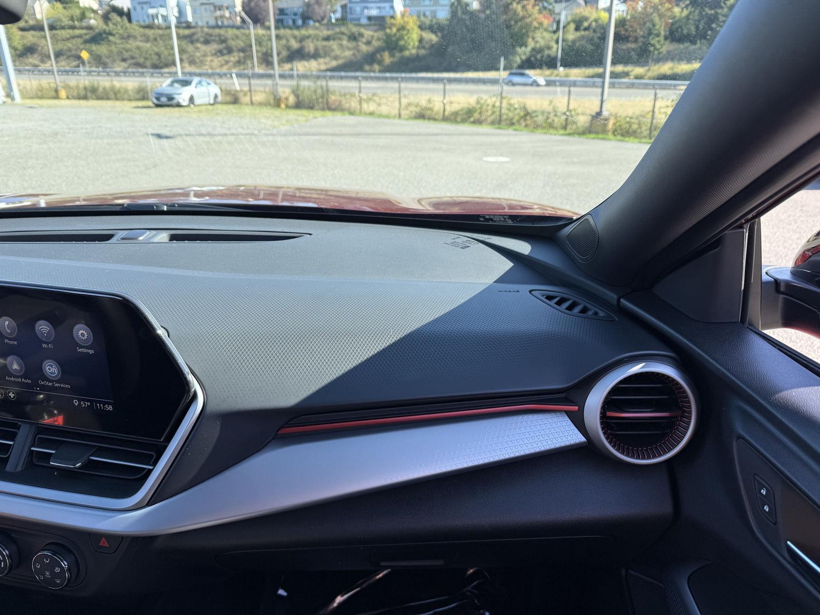 Used 2025 Chevrolet Trax SUV