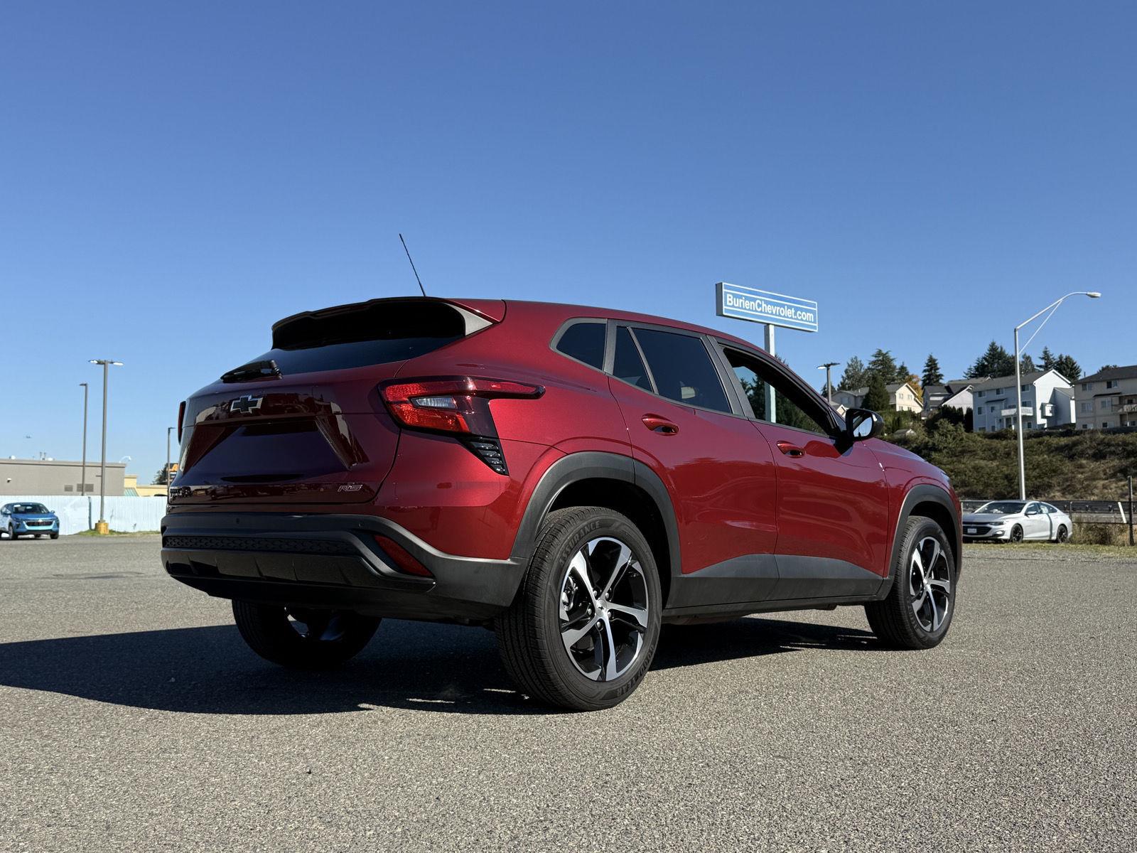 Used 2025 Chevrolet Trax SUV