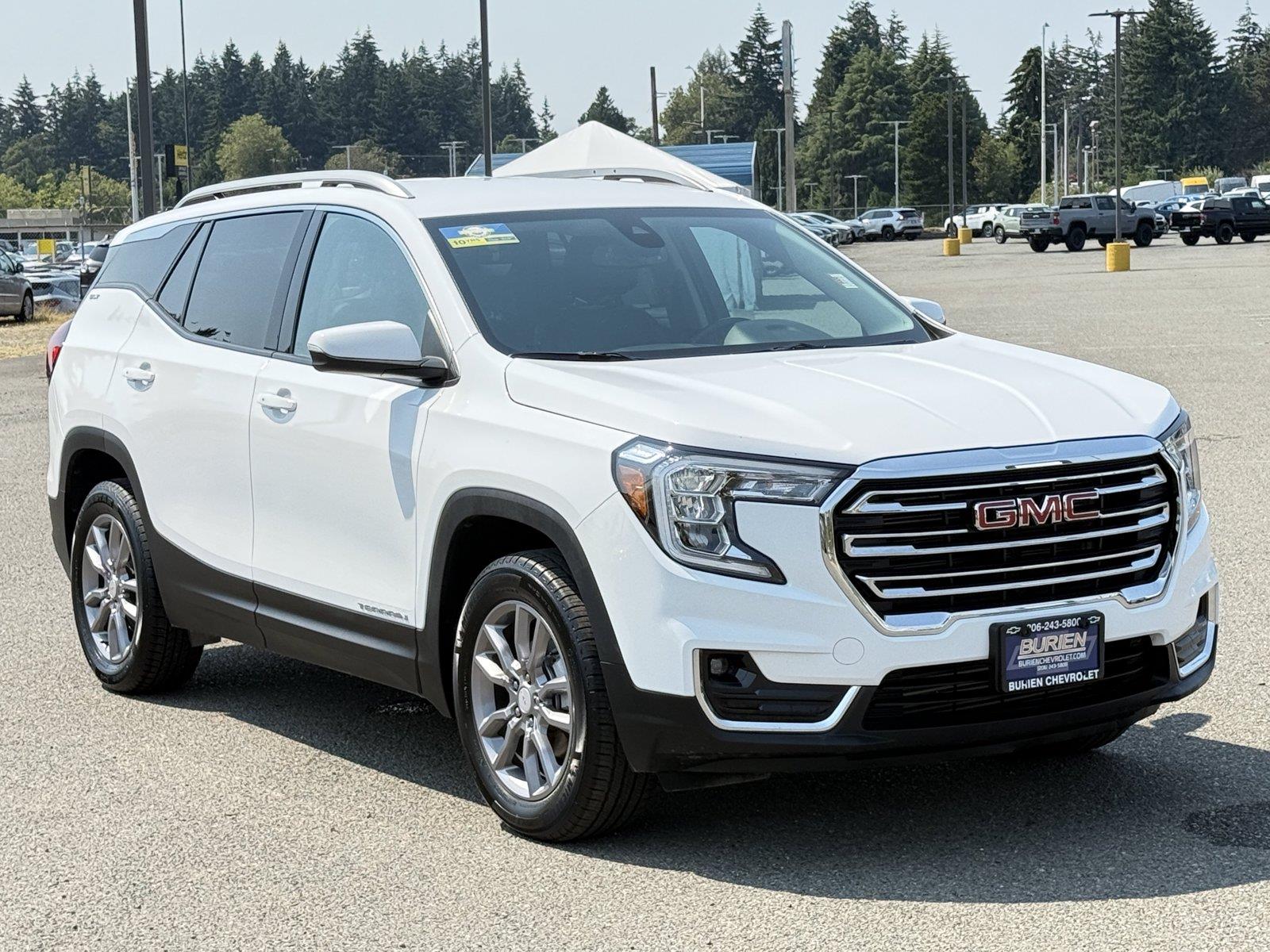 Used 2024 GMC Terrain SUV