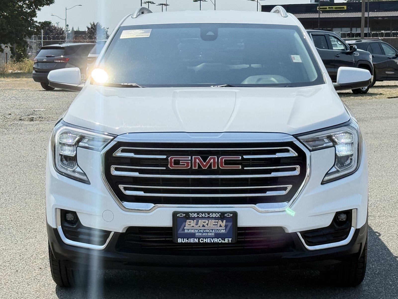 Used 2024 GMC Terrain SUV