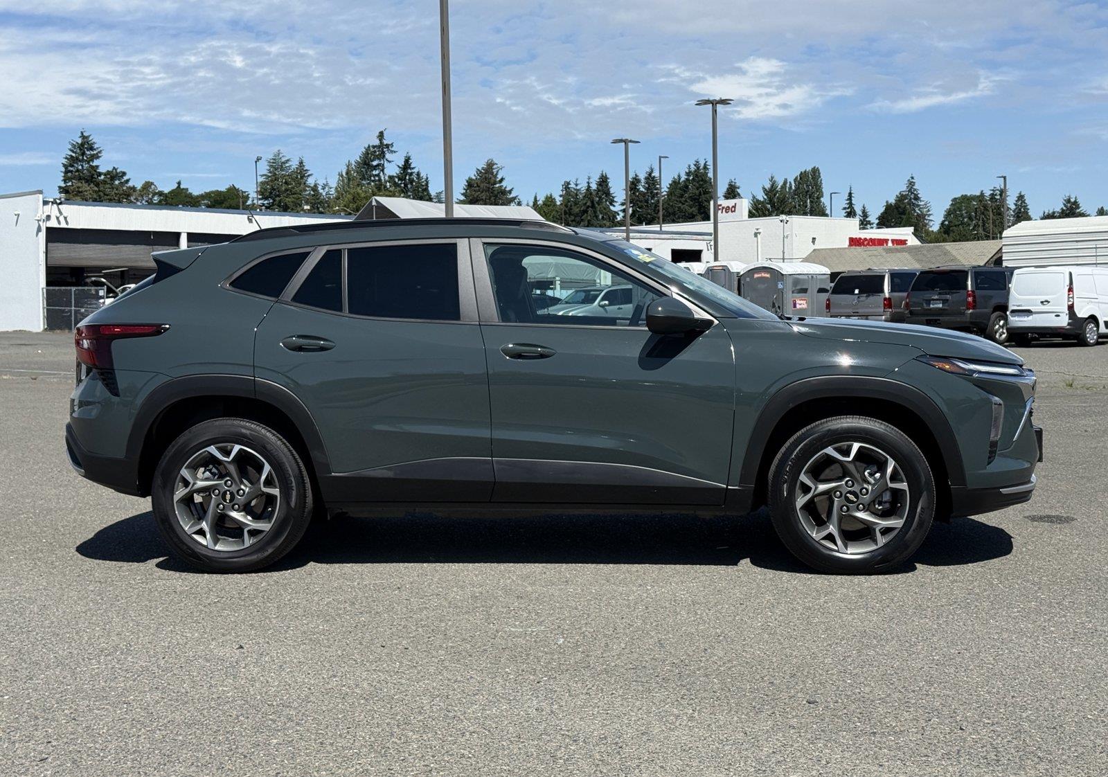Used 2025 Chevrolet TRAX Sedan