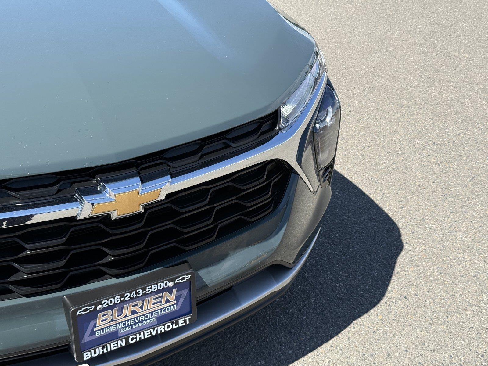 Used 2025 Chevrolet TRAX Sedan