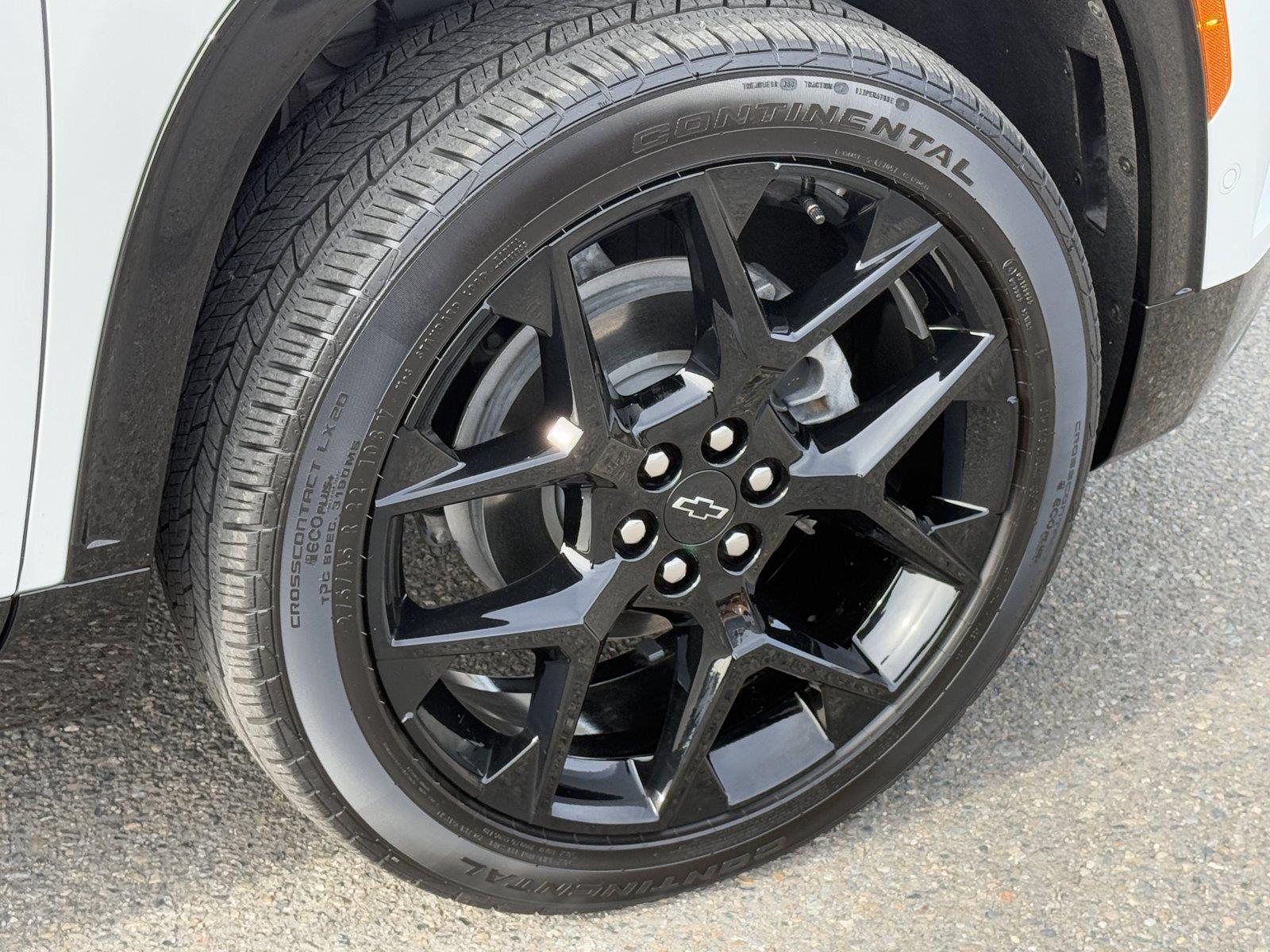 Used 2025 Chevrolet Traverse SUV
