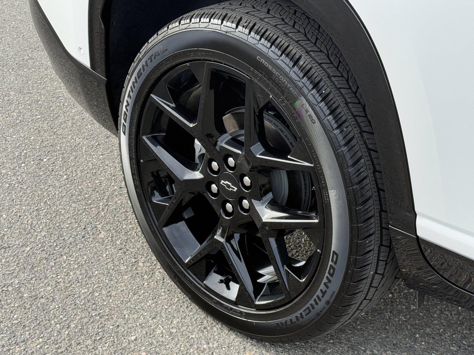 Used 2025 Chevrolet Traverse SUV