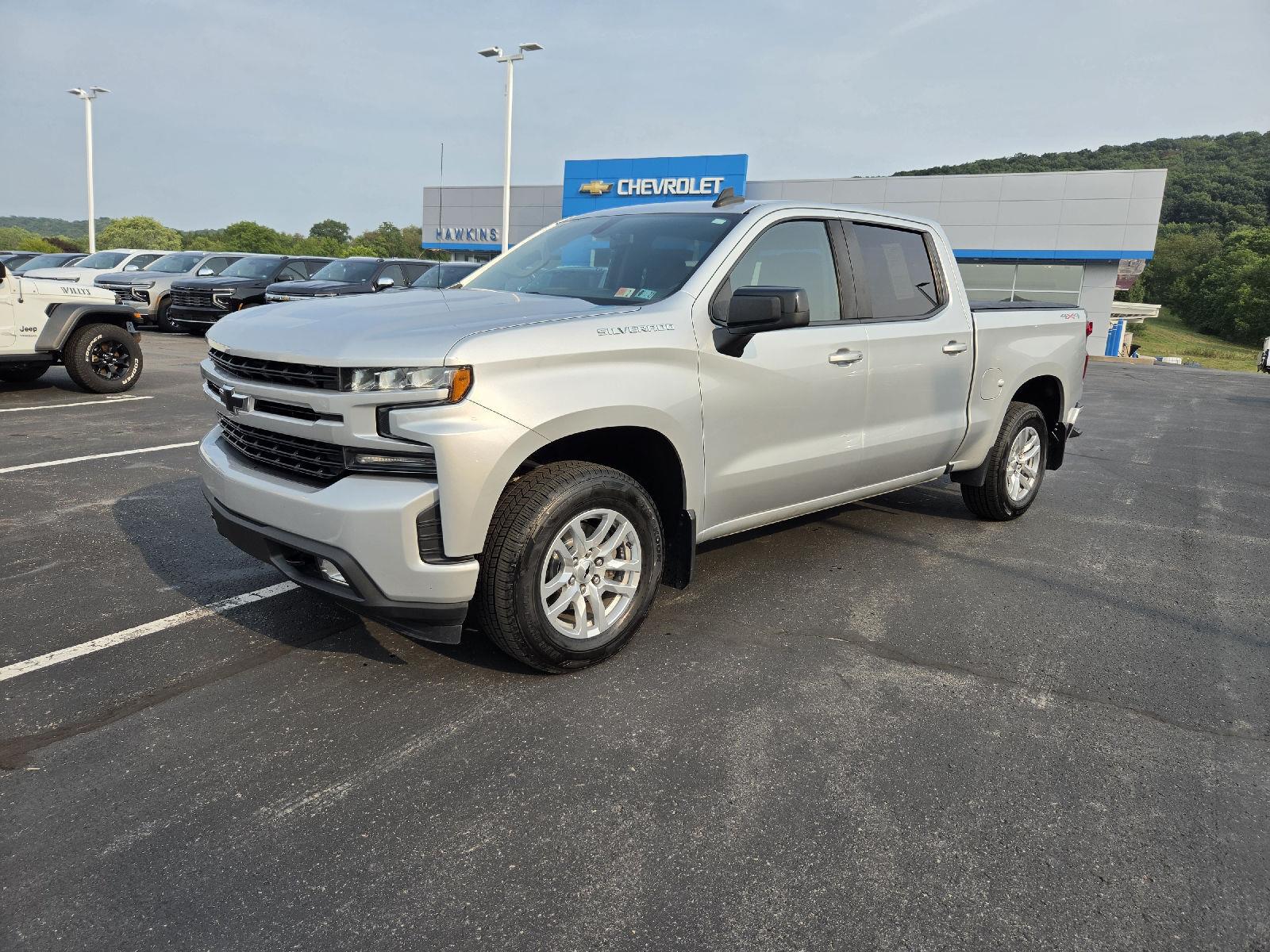 Silver Ice Metallic 2020 Chevrolet Silverado 1500 Pickup Truck Four-Wheel Drive 8-Speed Automatic