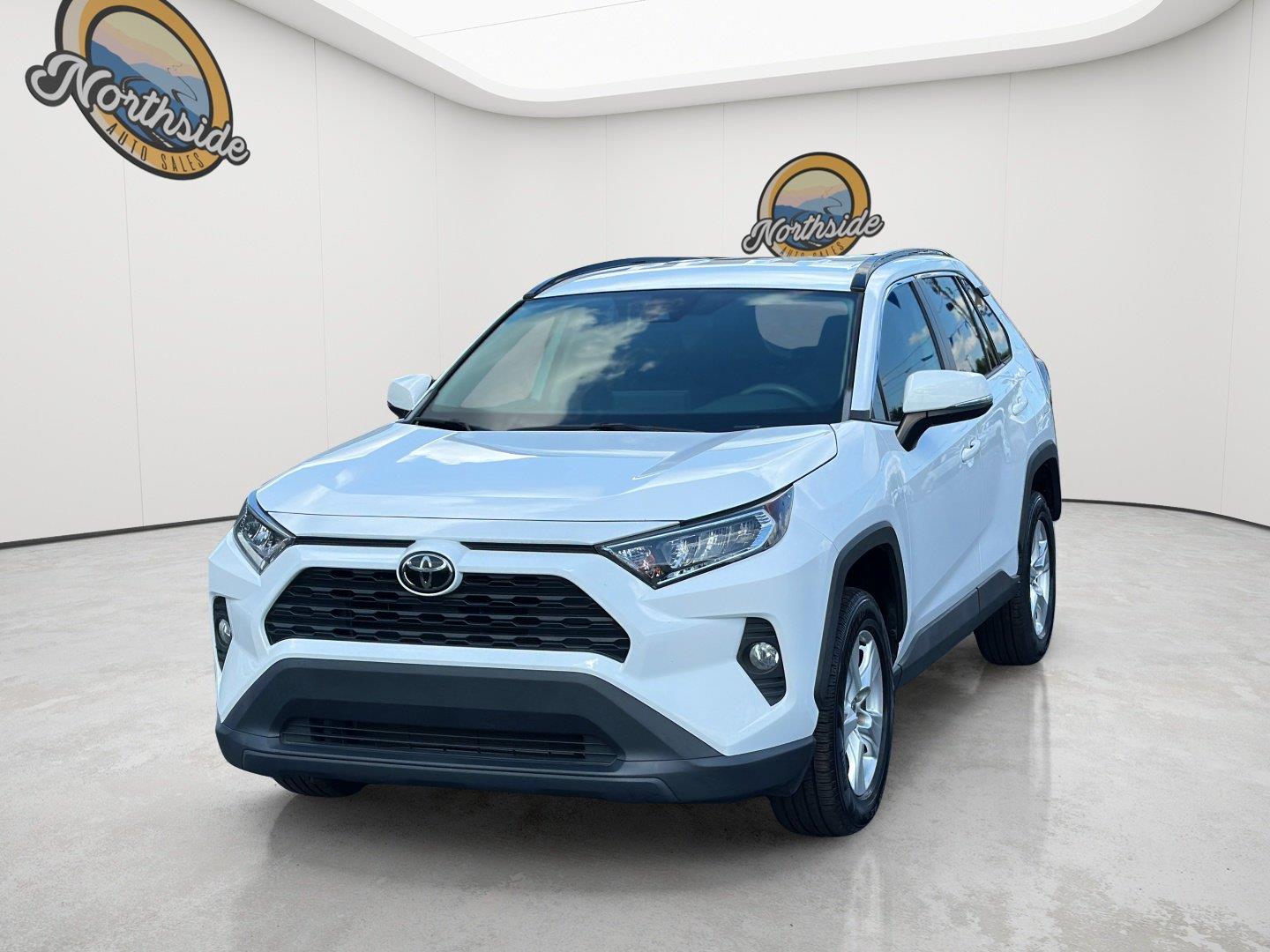 Super White 2021 Toyota RAV4 SUV / Crossover Front-Wheel Drive Automatic