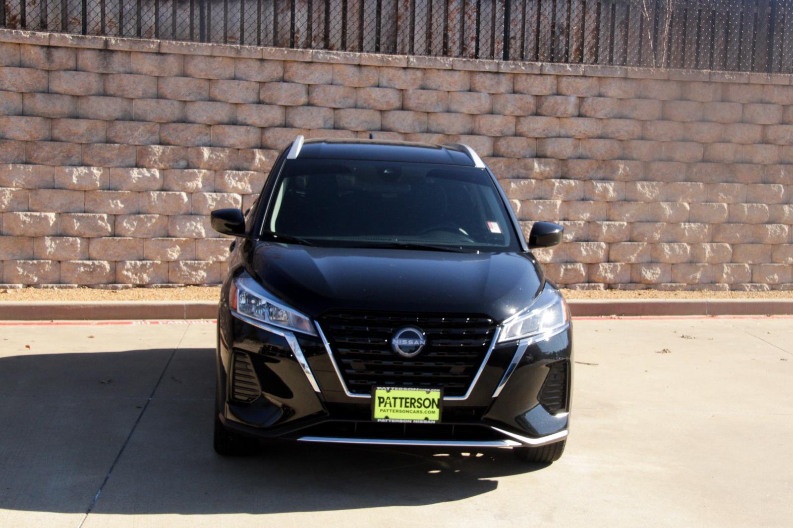 Used 2024 Nissan Kicks SV with VIN 3N1CP5CV7RL489545 for sale in Longview, TX