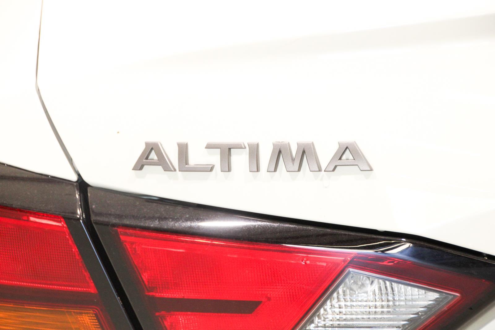 Nissan Altima