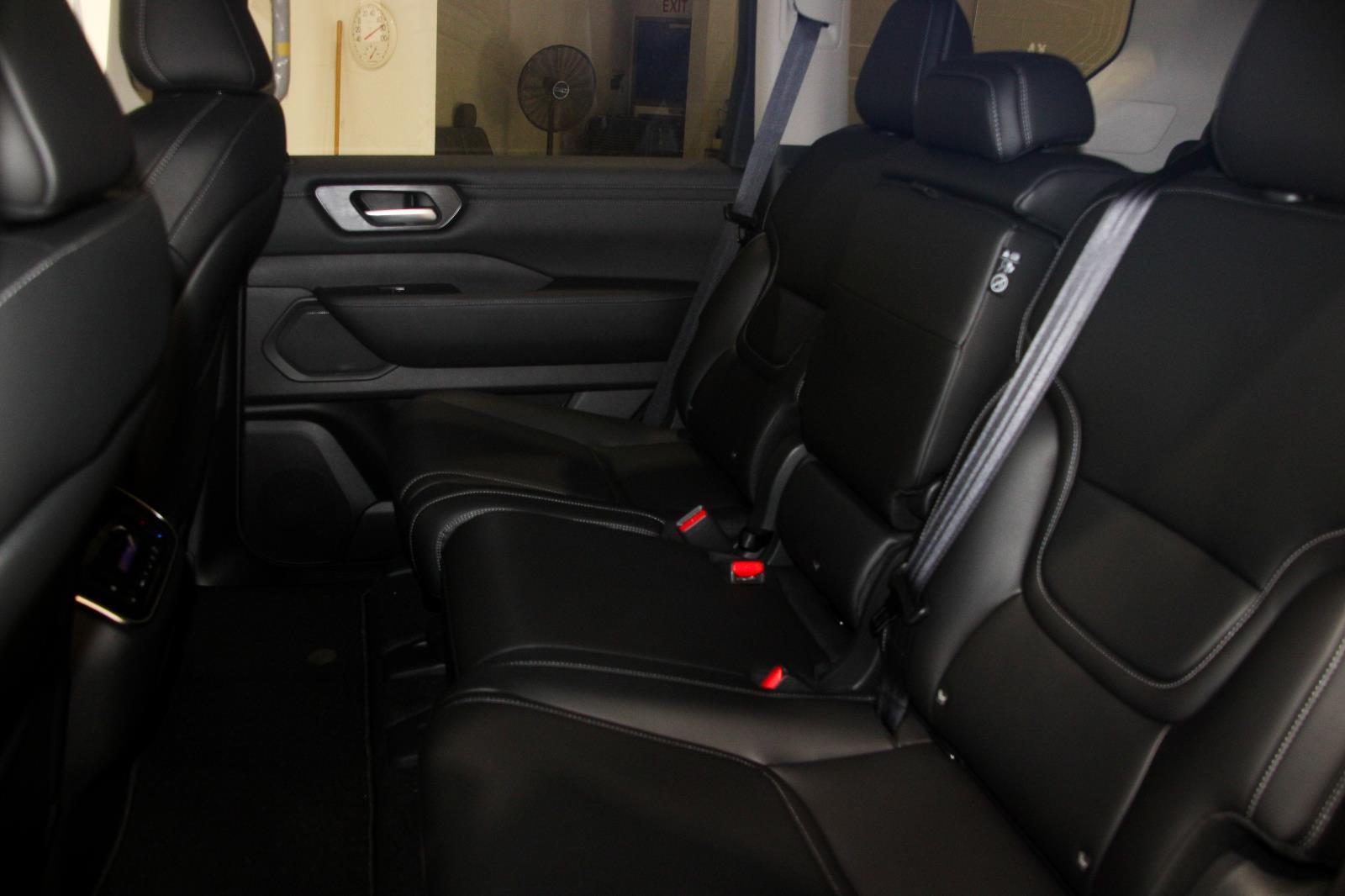 Nissan Armada