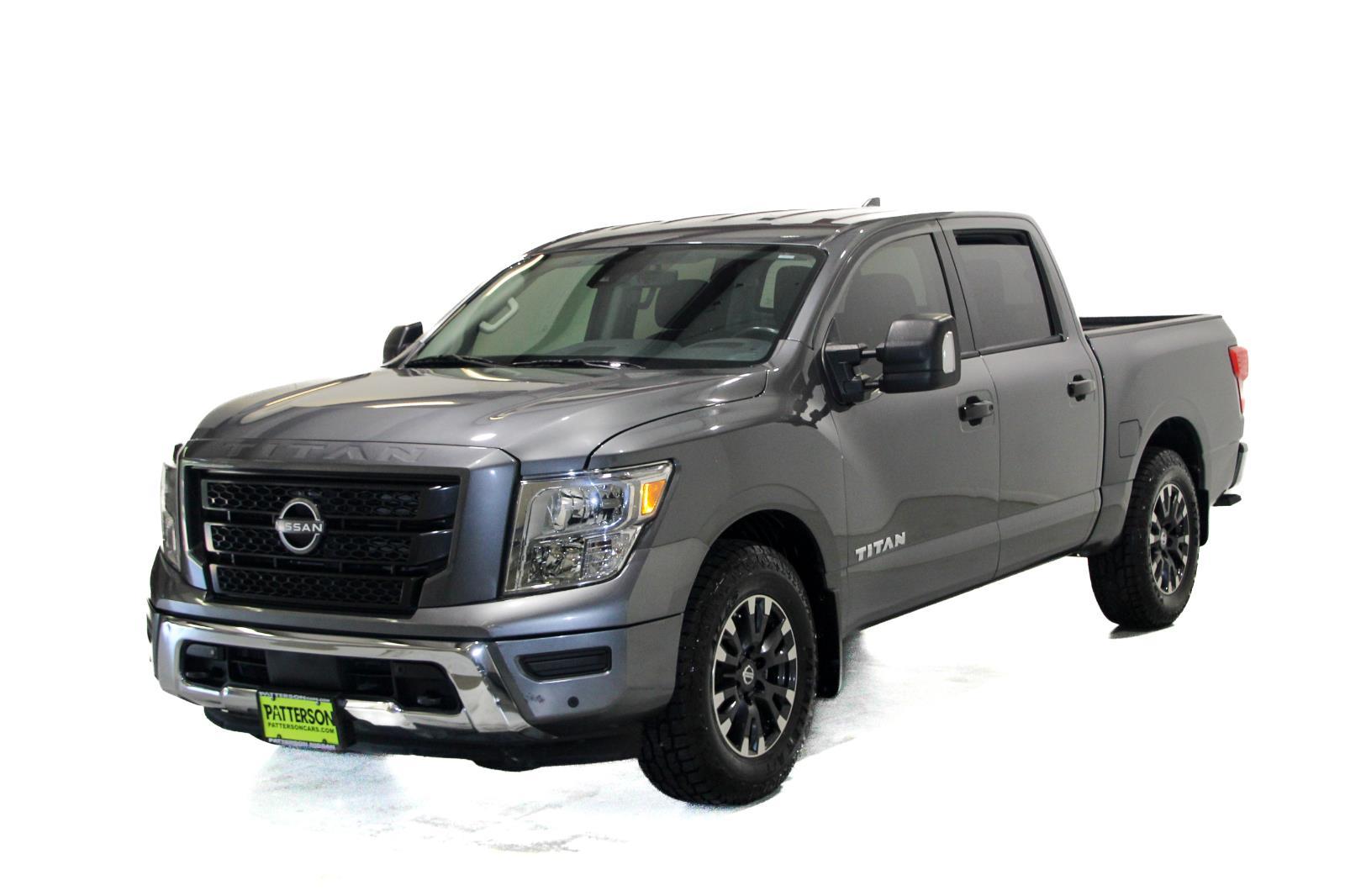 Nissan TITAN
