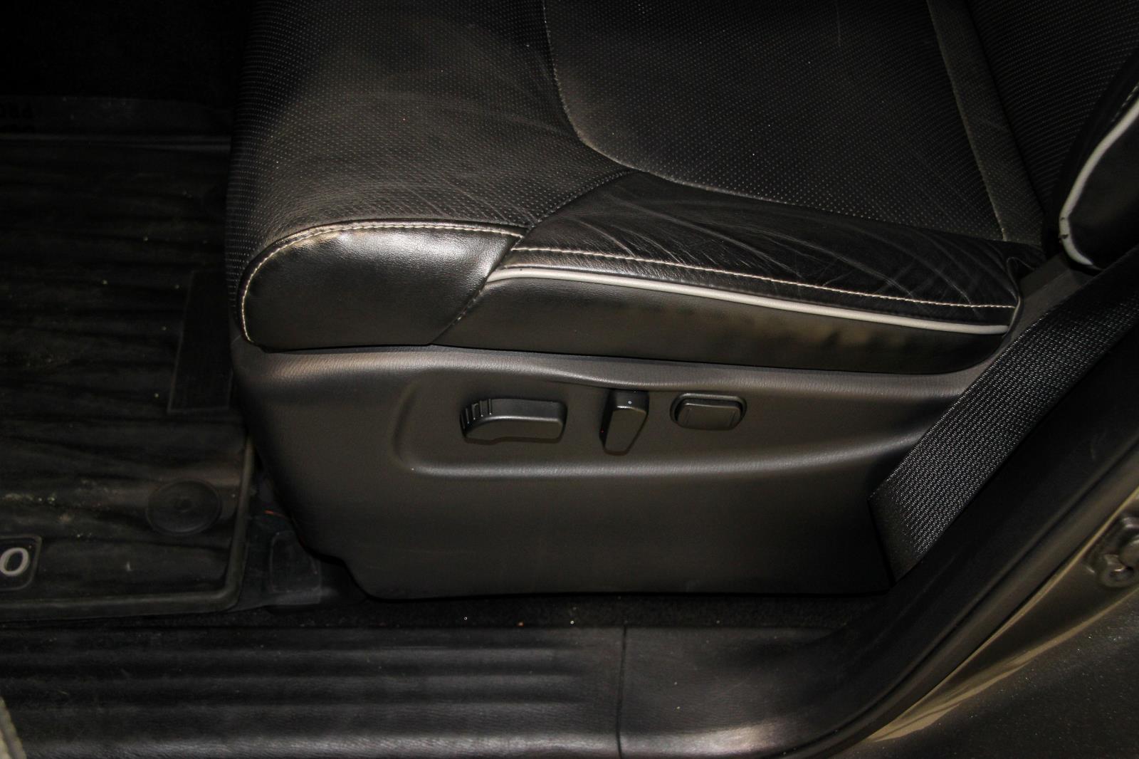 INFINITI QX80