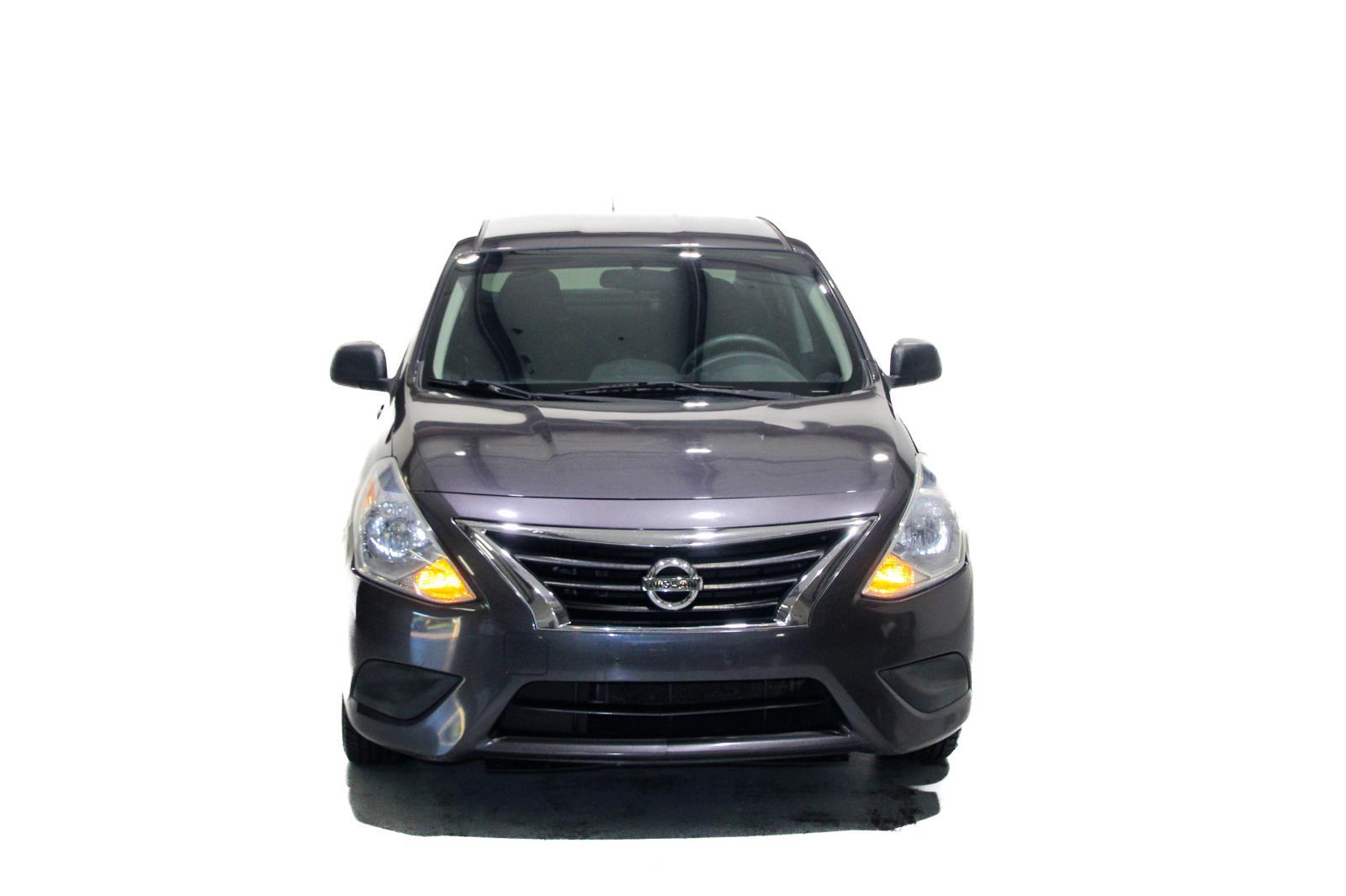 Nissan Versa