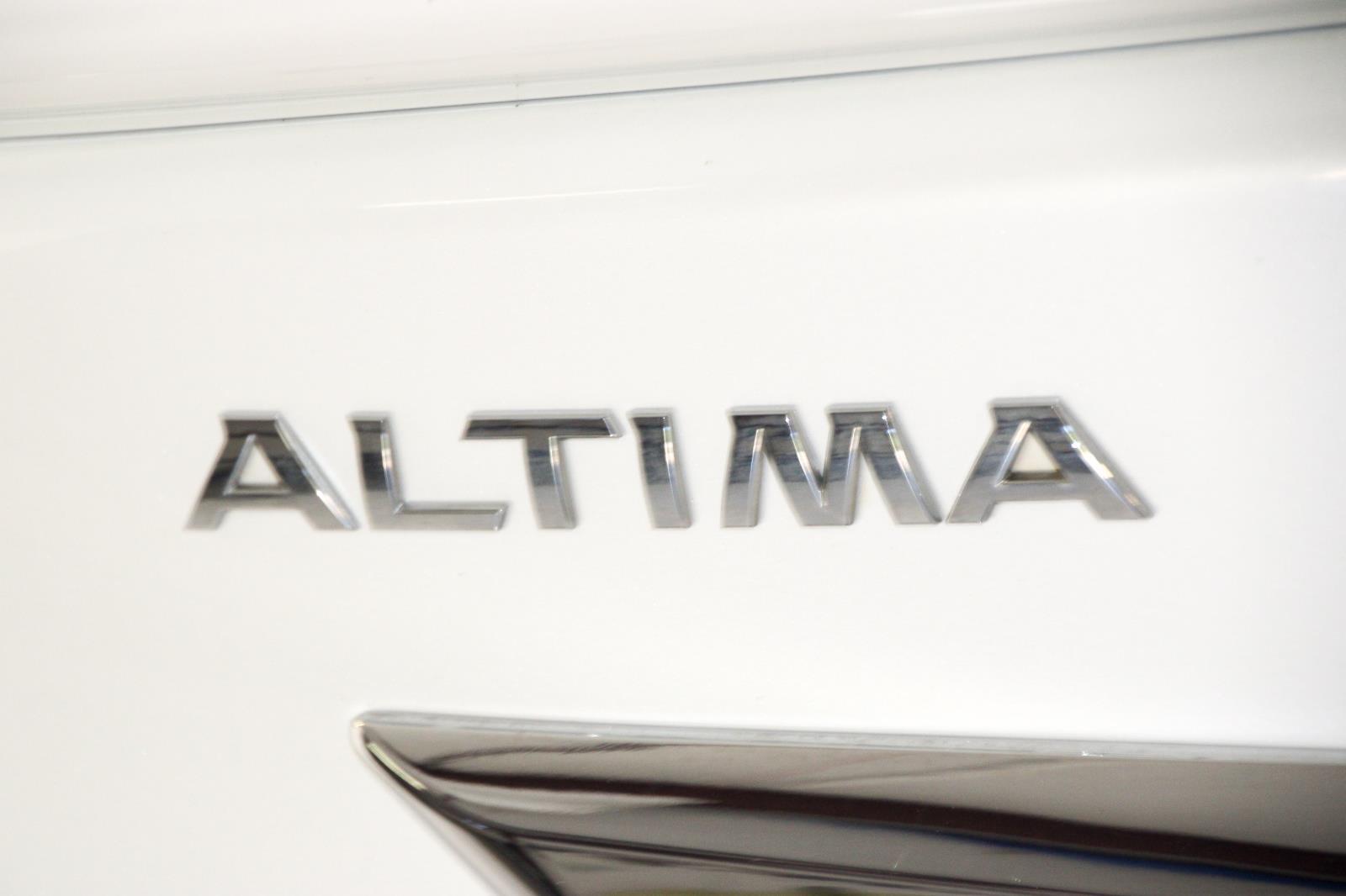 Nissan Altima