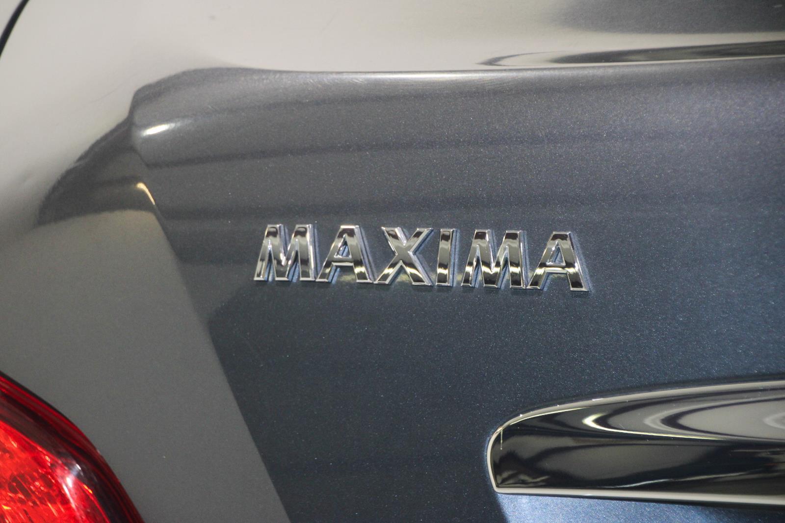 Nissan Maxima