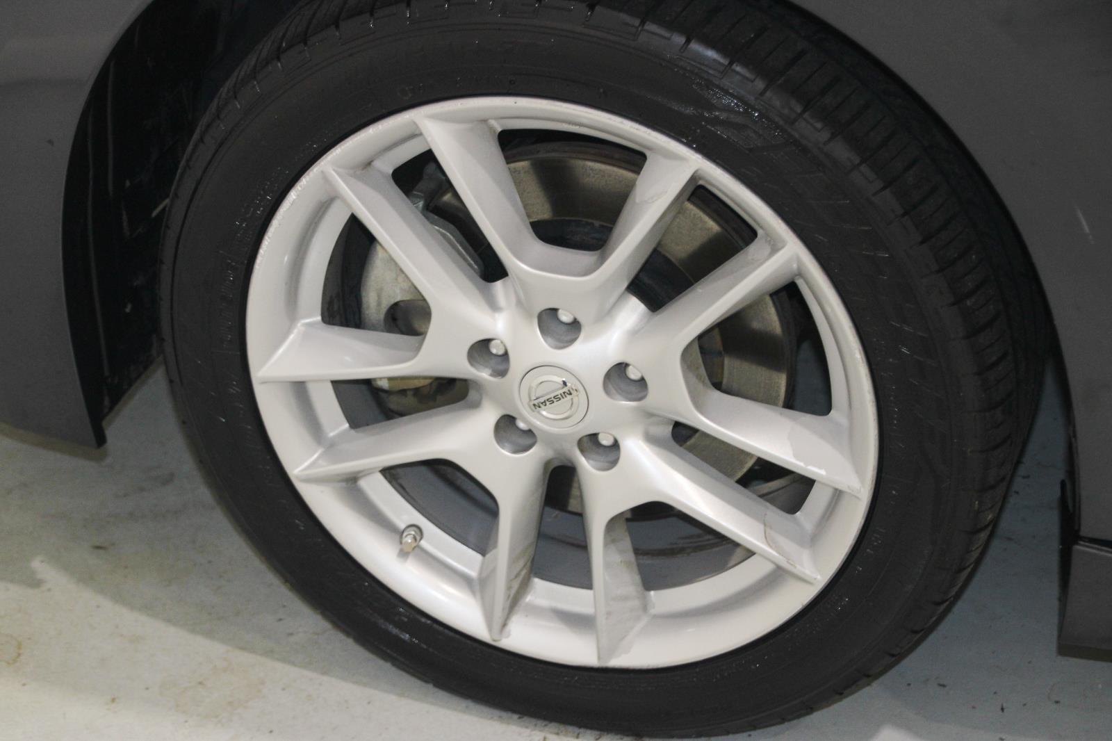 Nissan Maxima