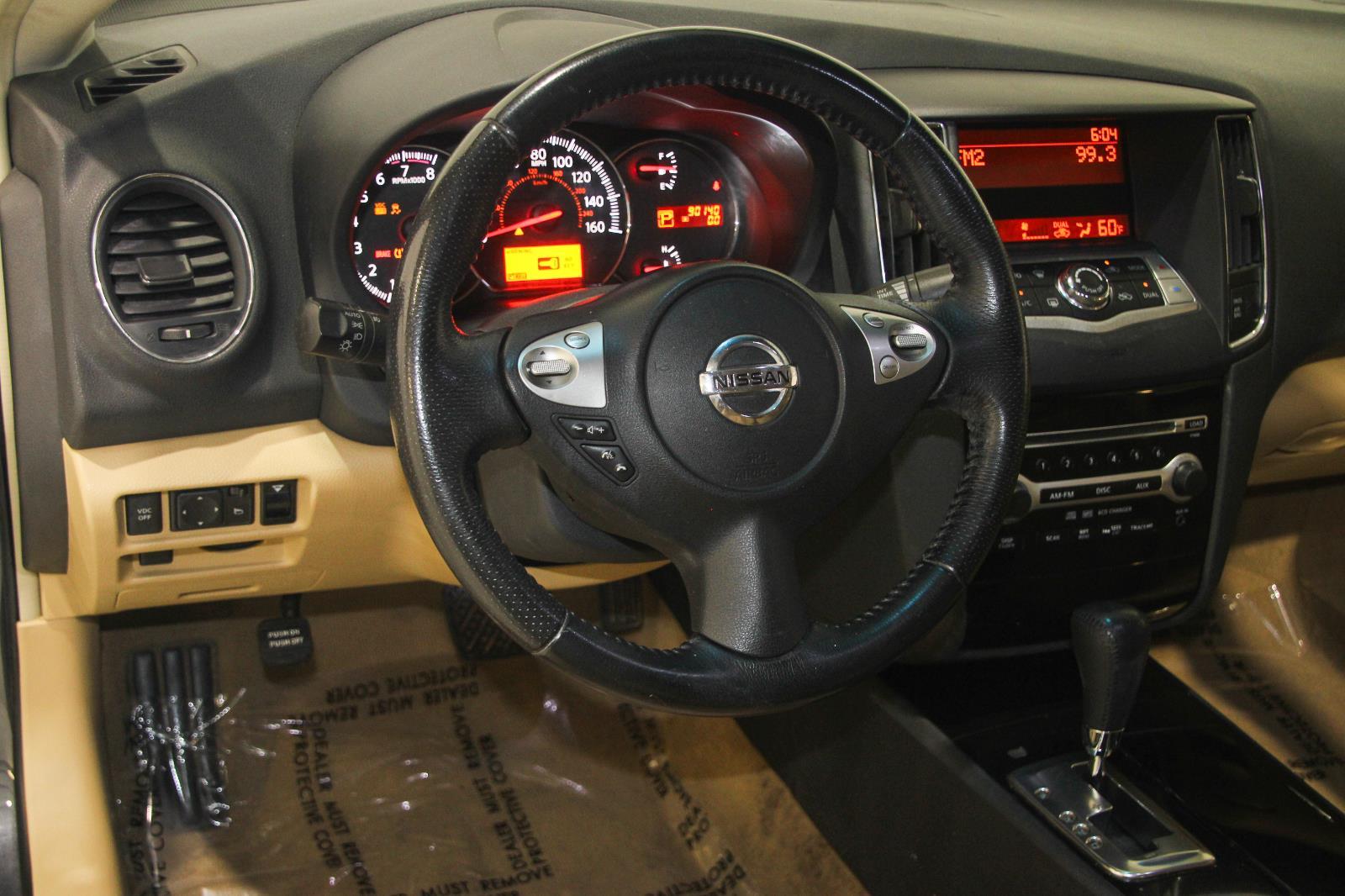 Nissan Maxima