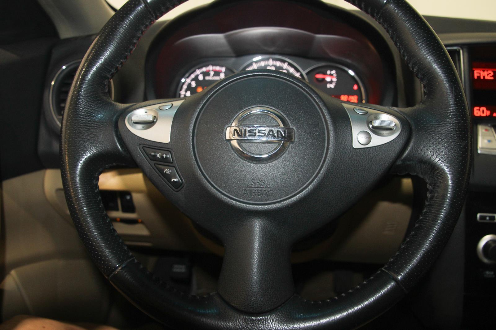 Nissan Maxima