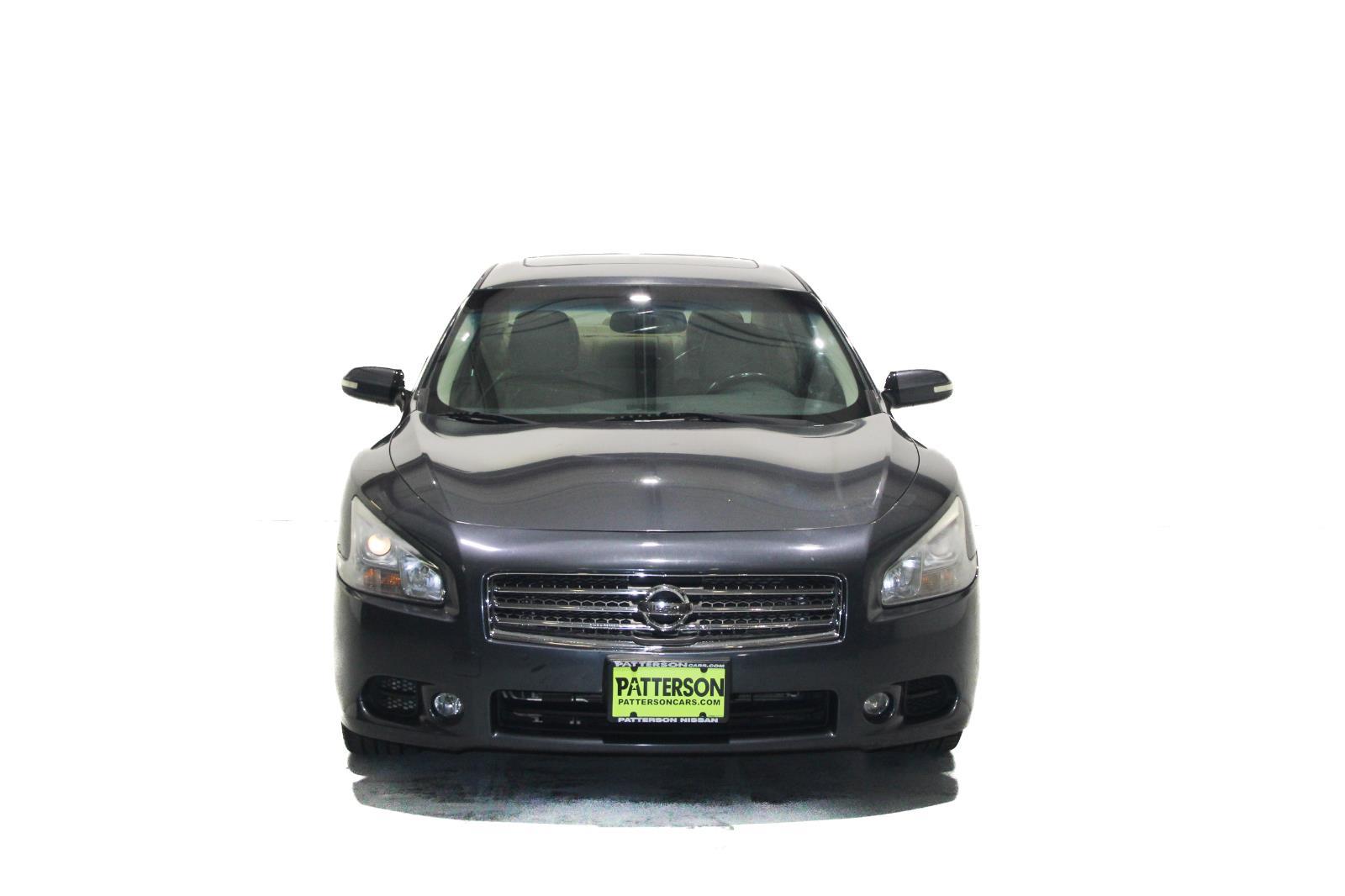 Nissan Maxima