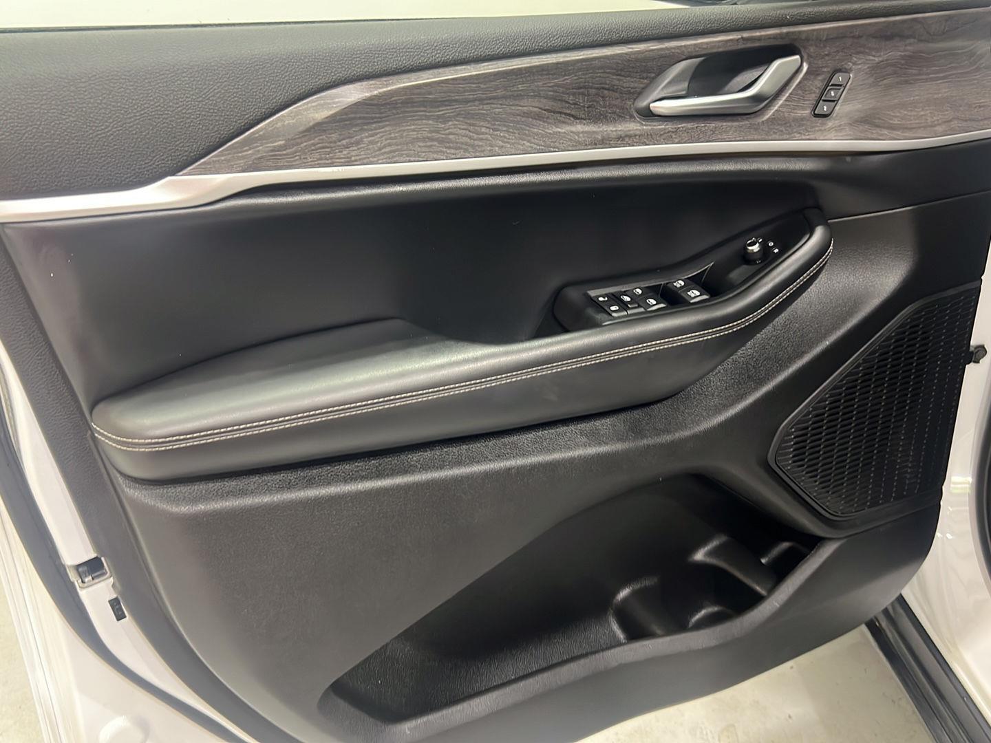 Jeep Grand Cherokee L