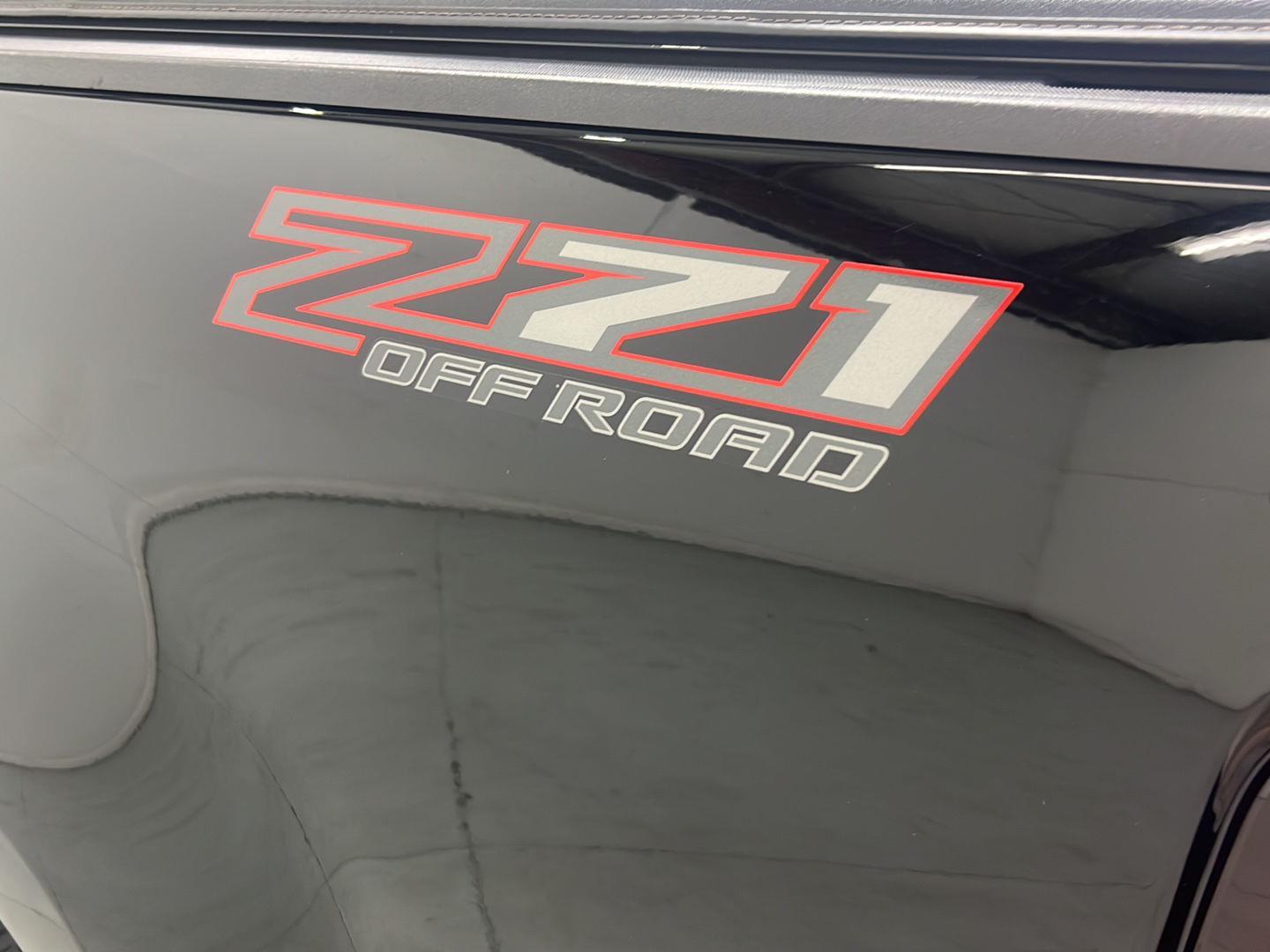 2022 Chevrolet Colorado LT photo 46