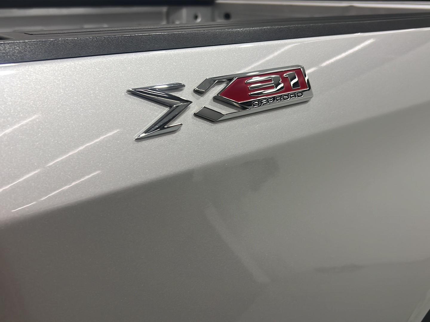 2019 Gmc Sierra 1500 SLT photo 5