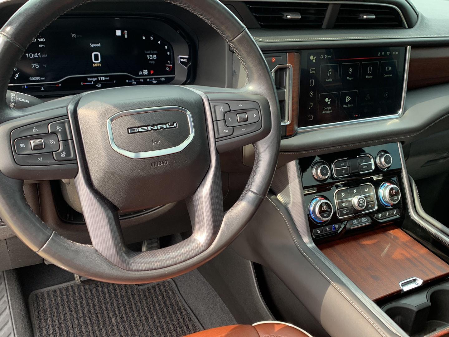 2023 Gmc Yukon Denali Ultimate photo 12