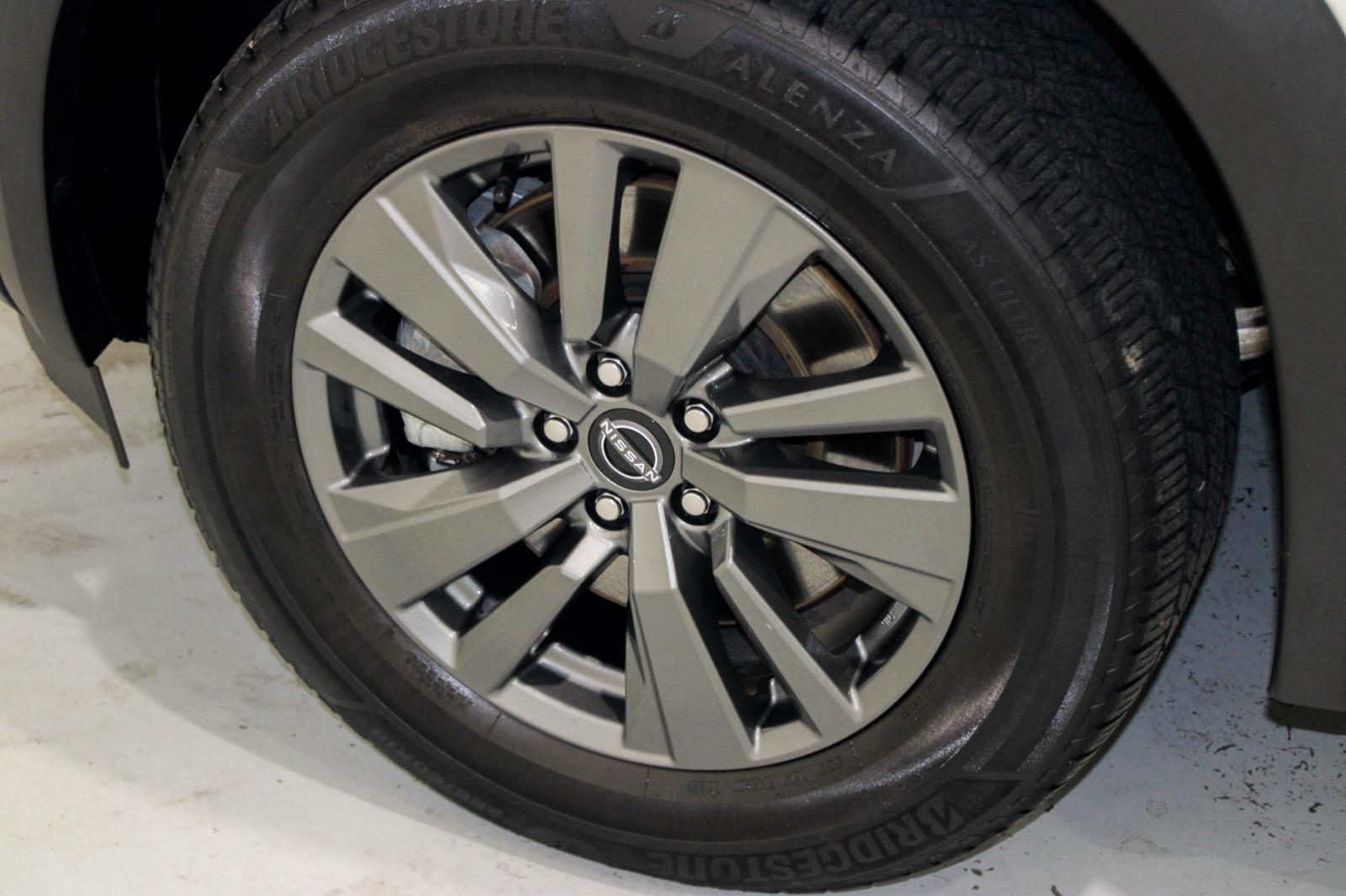 2023 Nissan Pathfinder SV photo 20