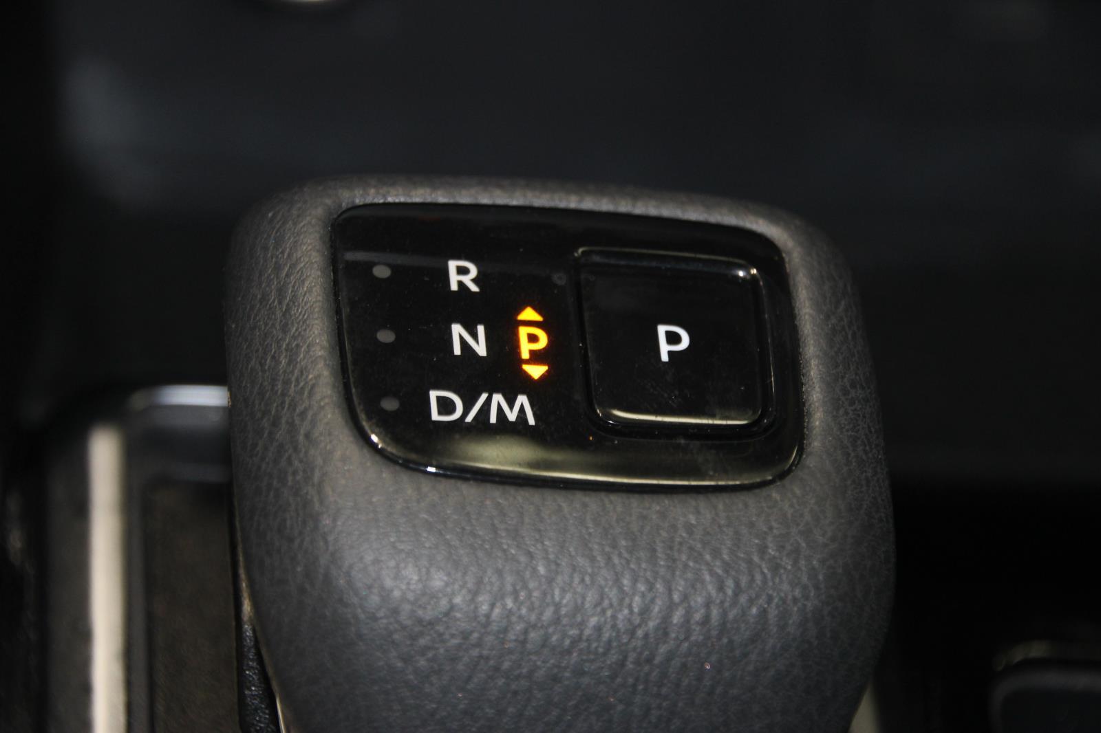 2023 Nissan Pathfinder SV photo 12