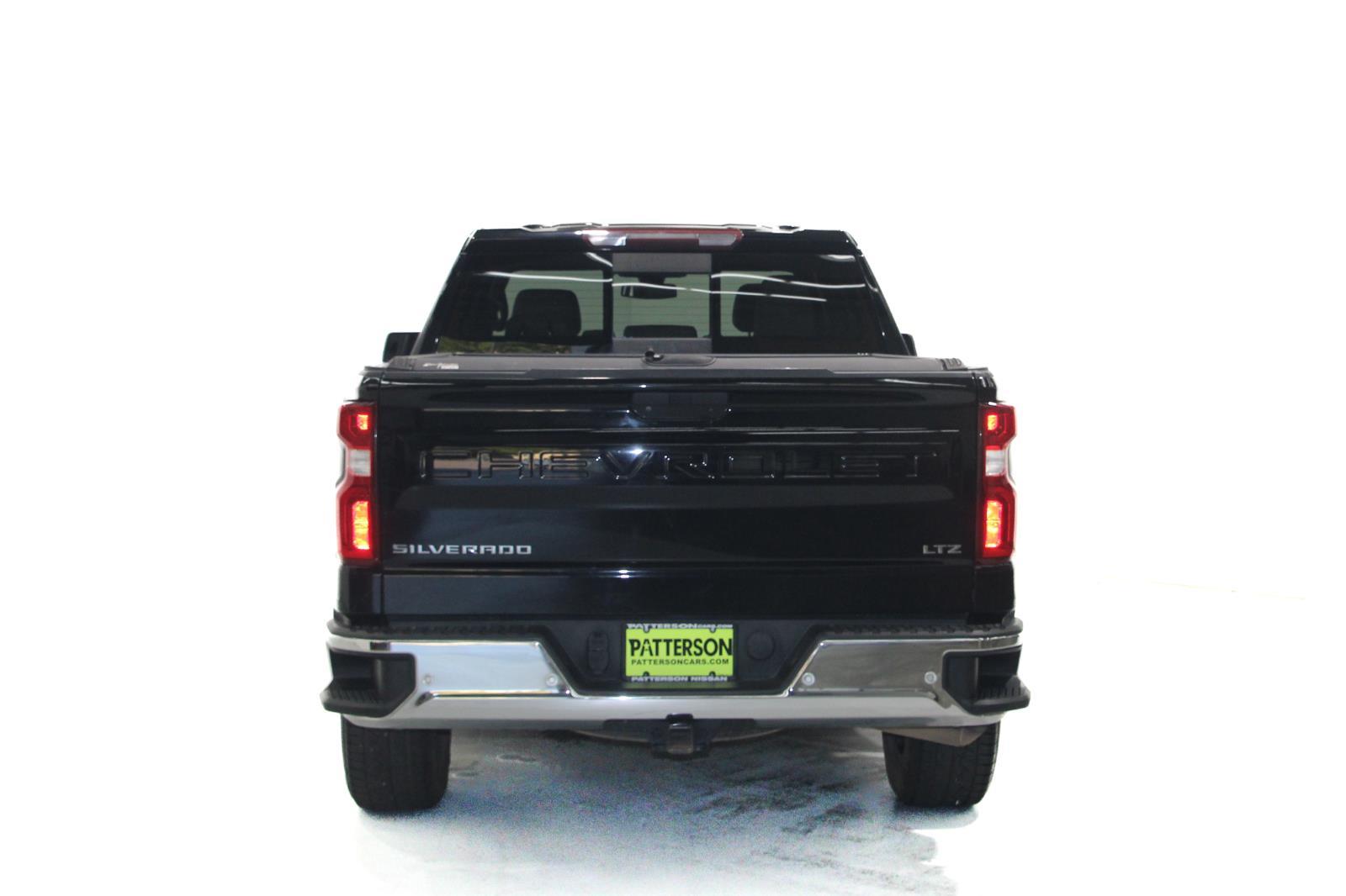 2023 Chevrolet Silverado 1500 RST photo 3