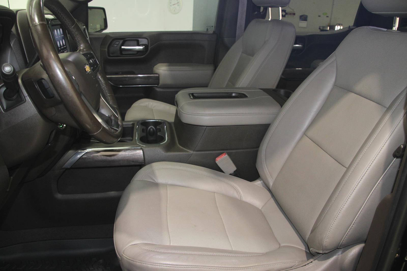 2023 Chevrolet Silverado 1500 RST photo 15