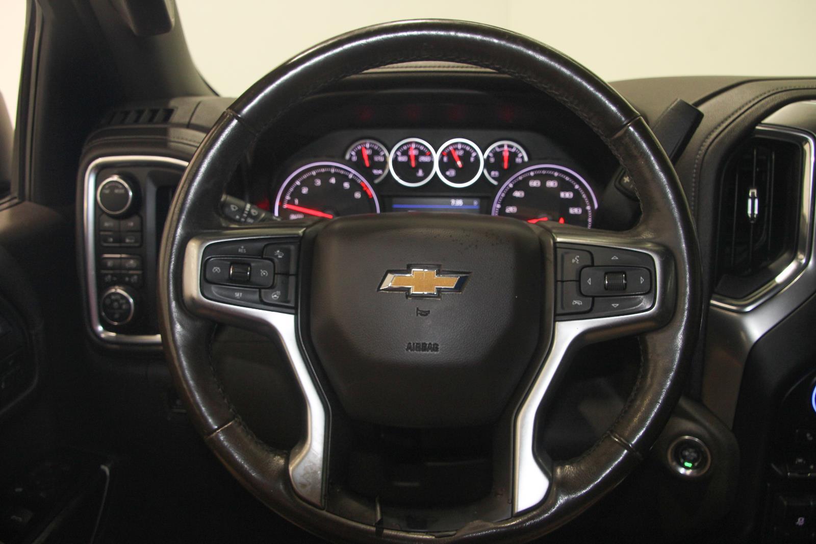 2023 Chevrolet Silverado 1500 RST photo 13