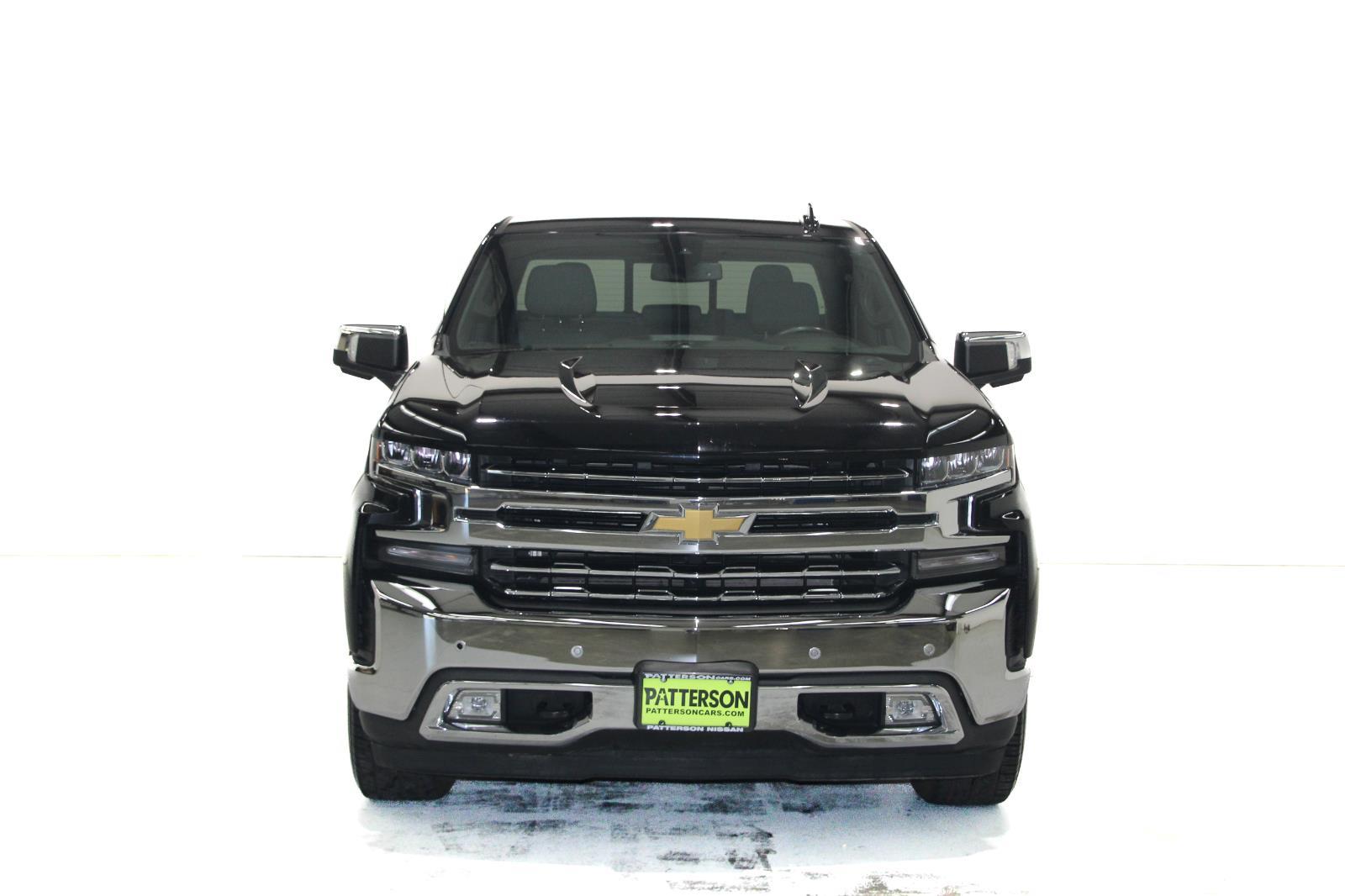 2023 Chevrolet Silverado 1500 RST photo 2