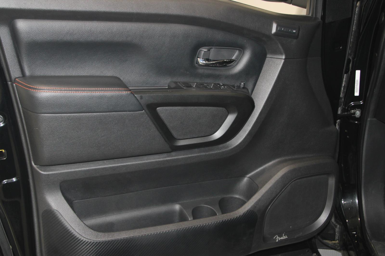 2022 Nissan Titan PRO-4X photo 20