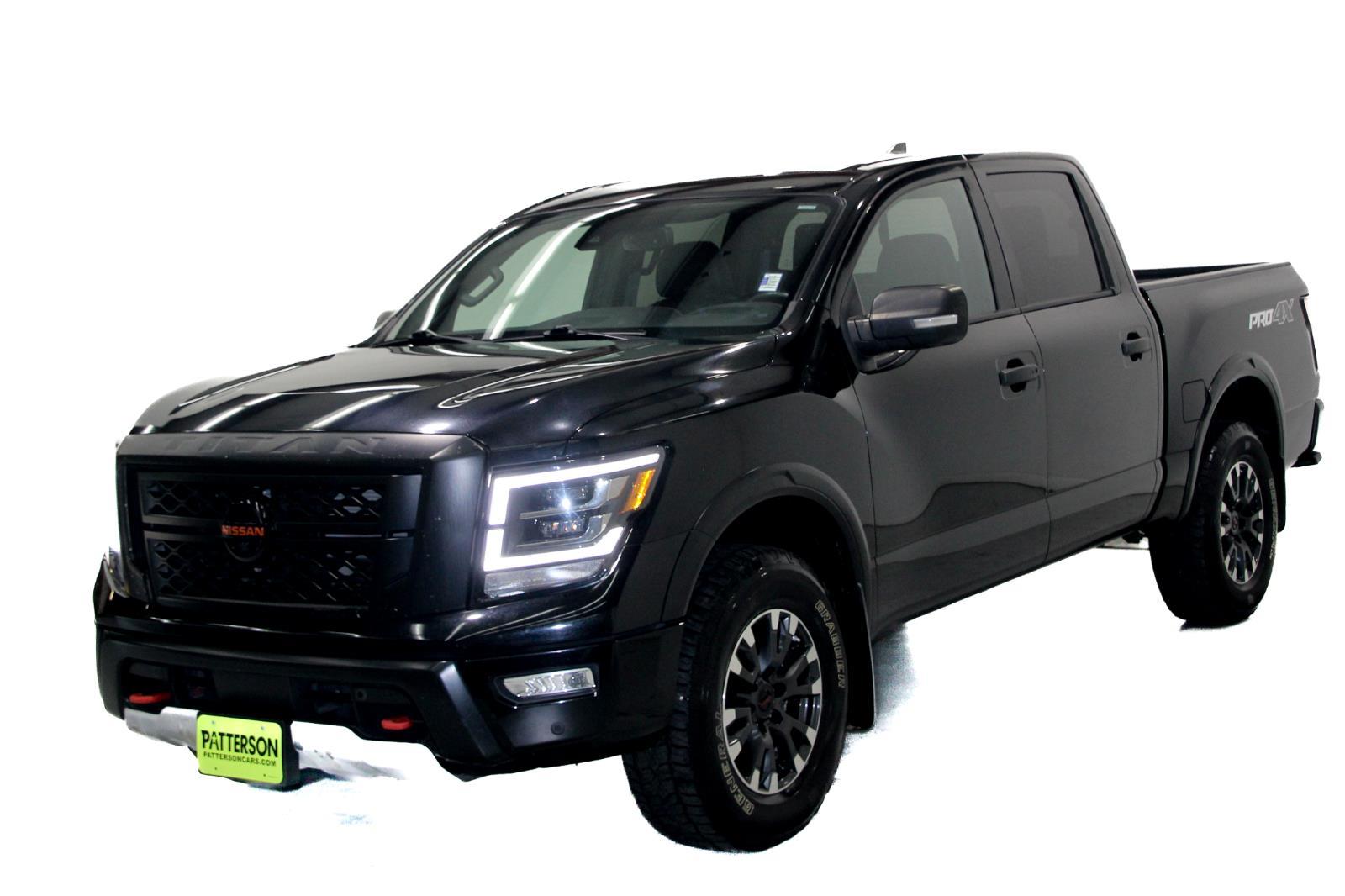 2022 Nissan Titan PRO-4X photo 5
